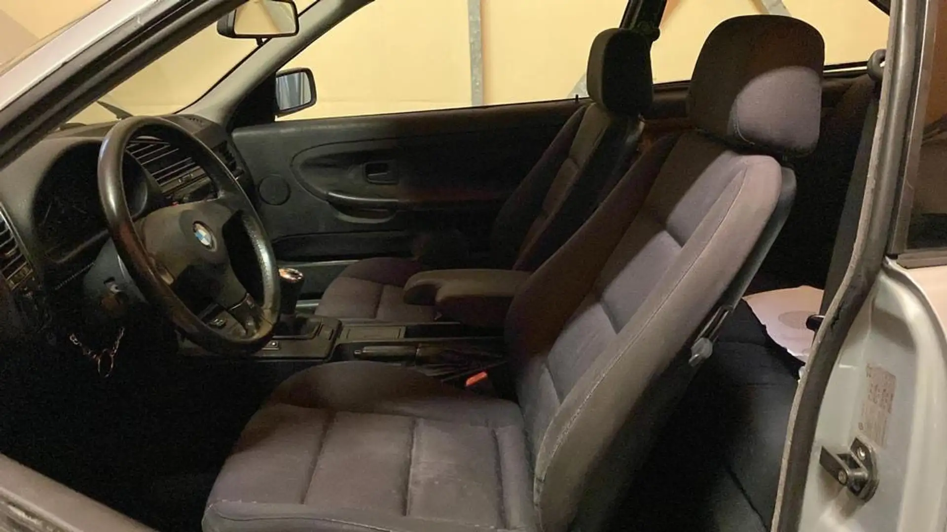 BMW 318 318is e36 - 1