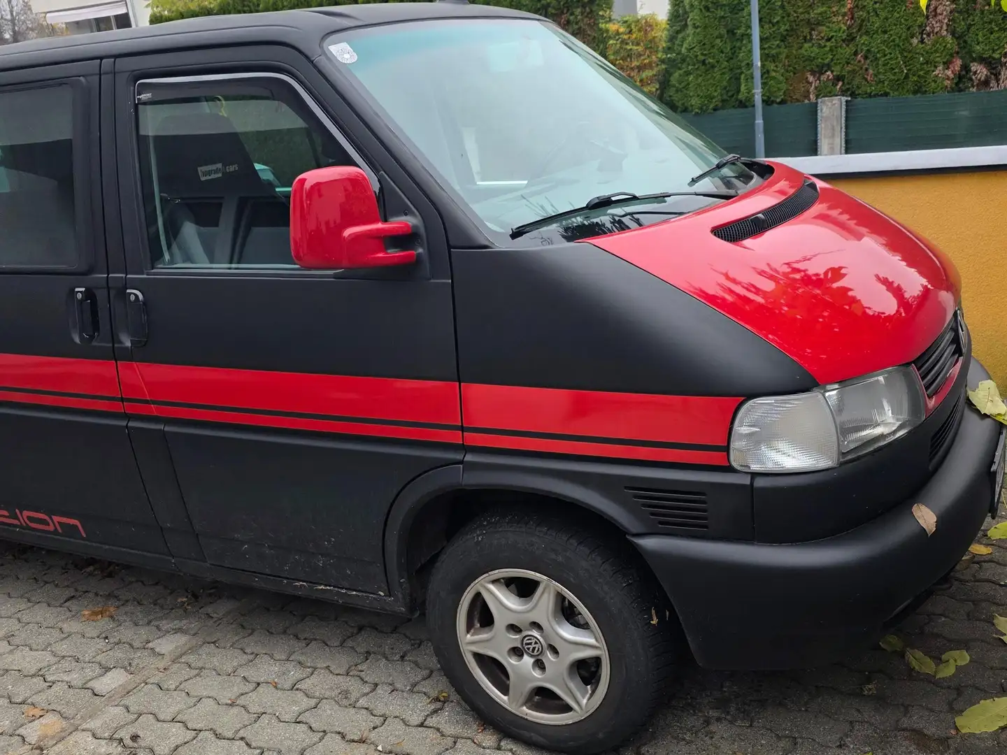 Volkswagen T4 Multivan Multivan Syncro TDI Red - 1