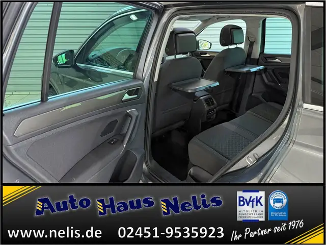 Volkswagen Tiguan view 17