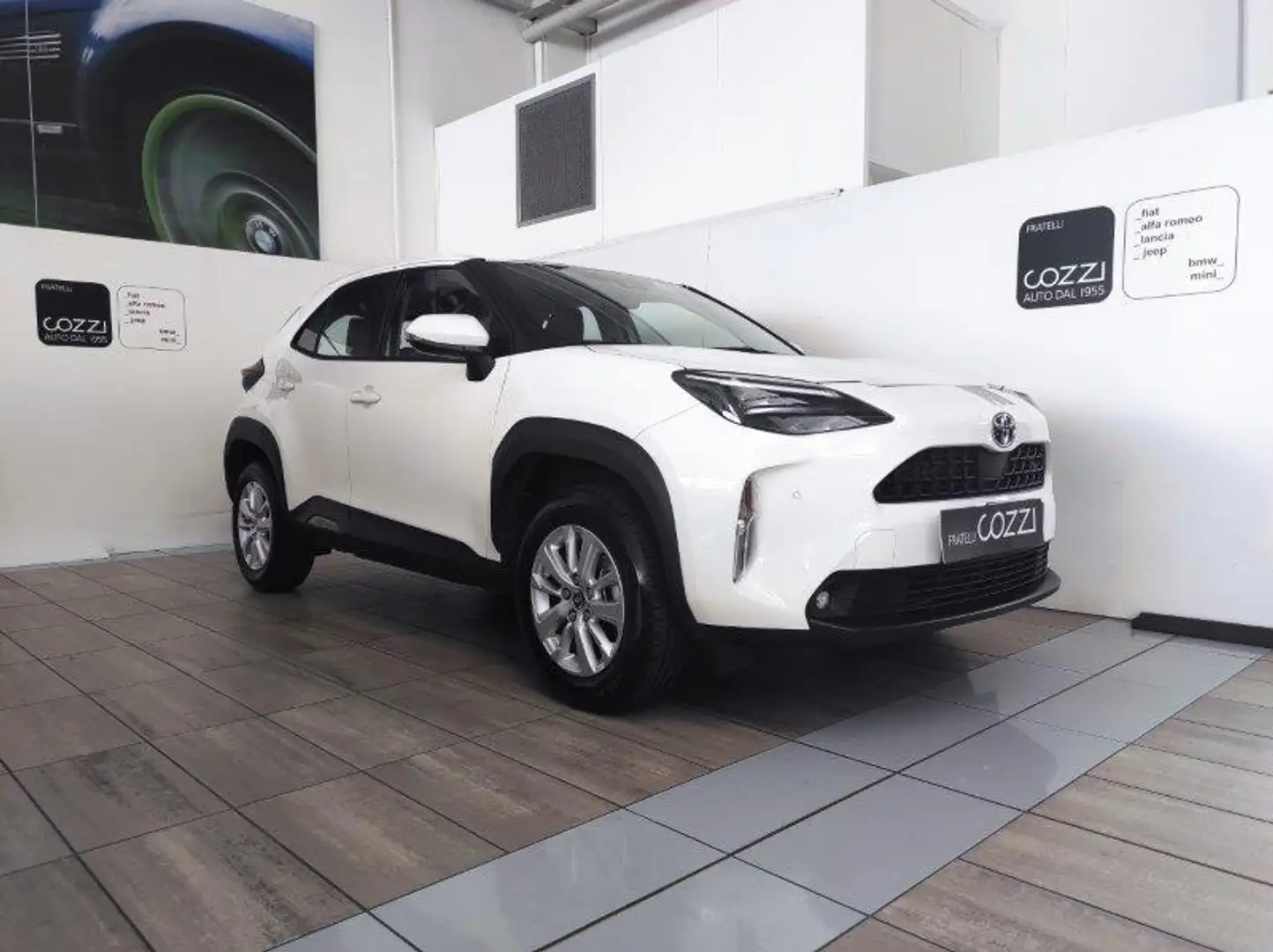 Toyota Yaris Cross - Yaris Cross 1.5 Hybrid 5p. E-CVT Business Bianco - 1