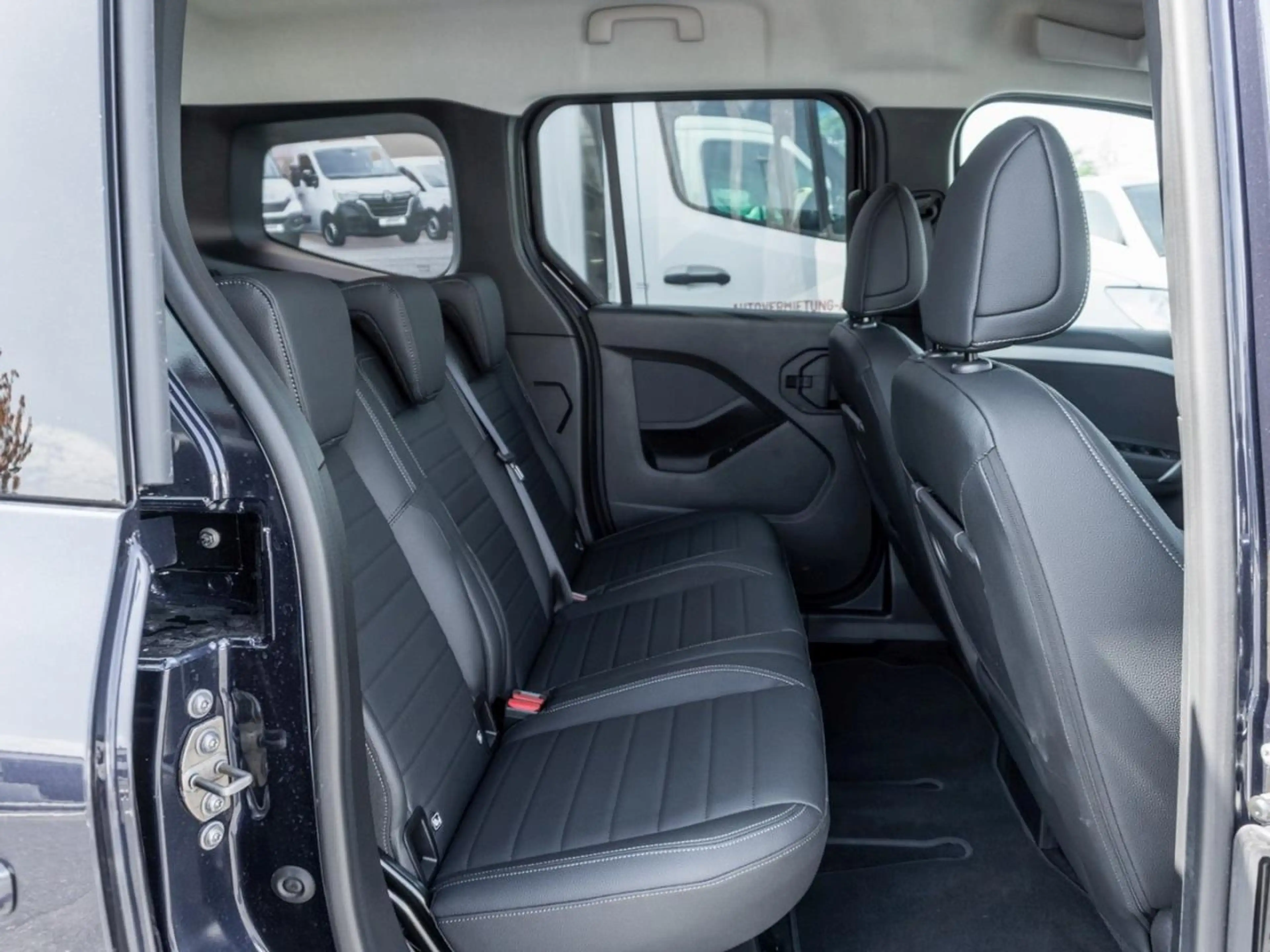 Mercedes-Benz T-Class T 180 d Standard Progressive MBUXNavi+ Kamera — photo 11
