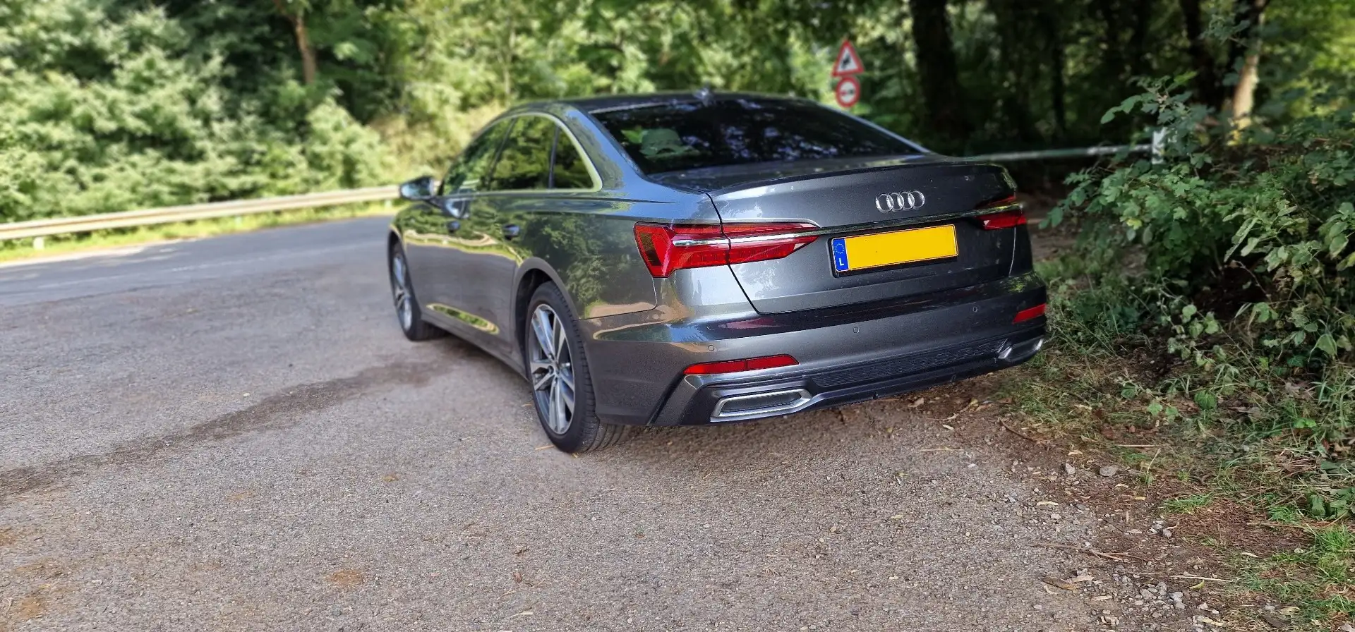 Audi A6 2.0 TDI S tronic design (mild hybrid) - 1