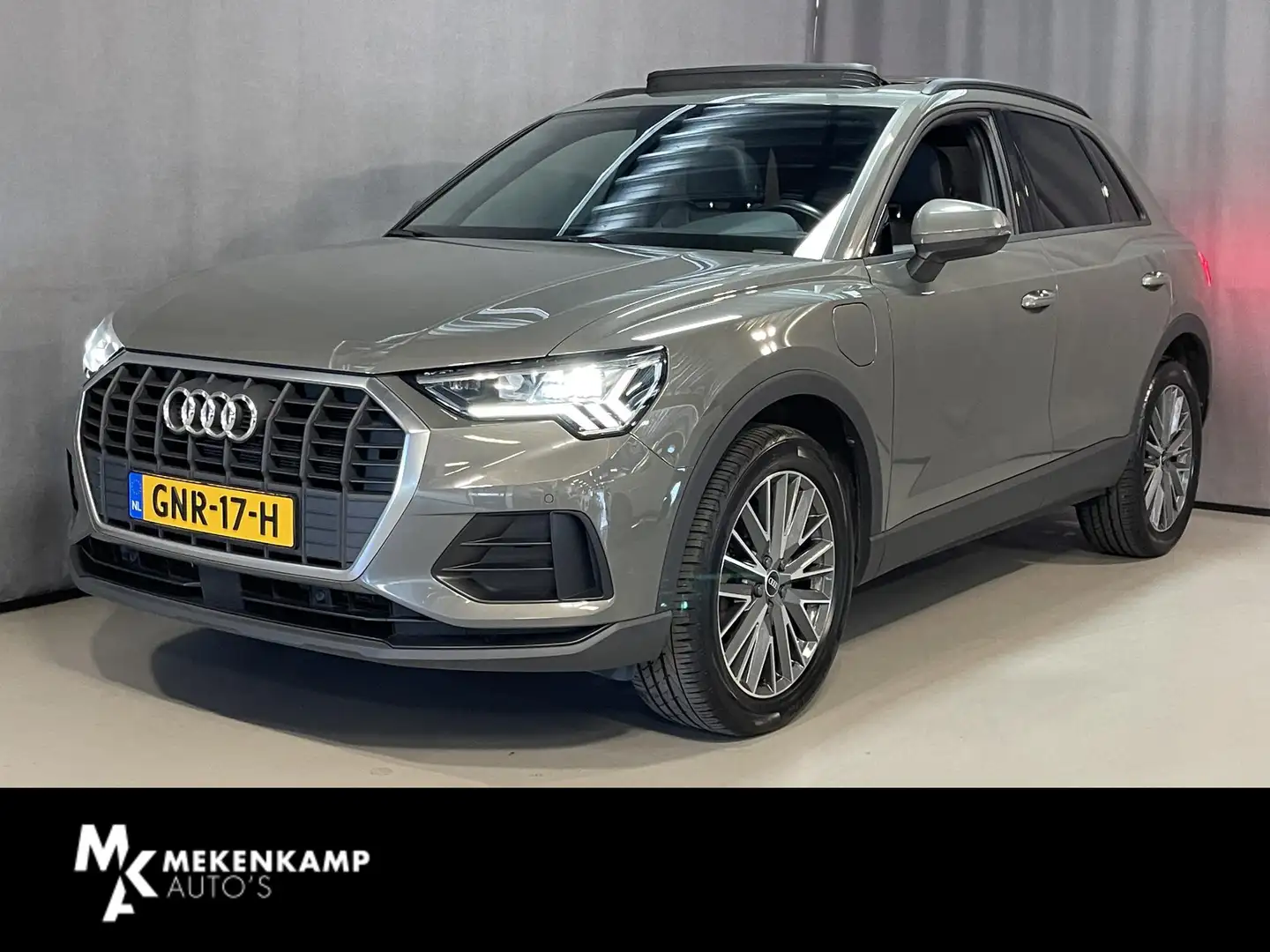 Audi Q3 45 TFSI e S edition 19"/Panoramadak/Dodehoek/Stoel Gris - 1