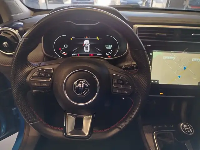 MG ZS view 8