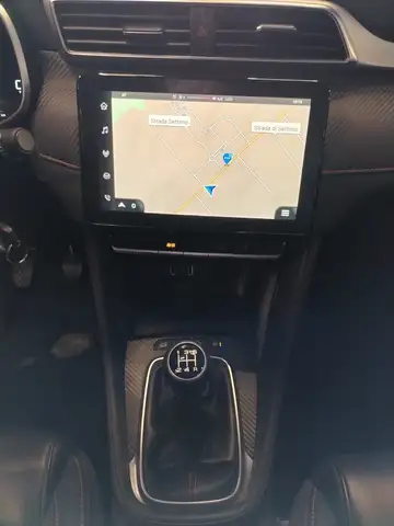 MG ZS view 13