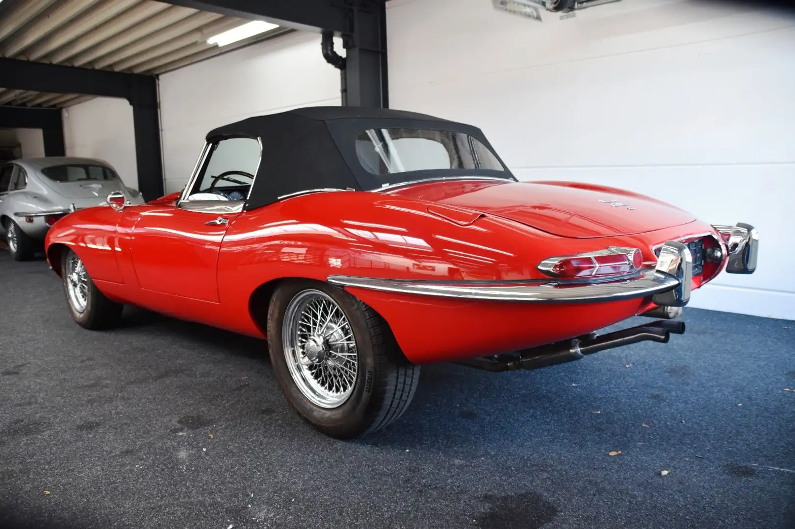 Jaguar E-Type S1 4,2 Rouge - 2