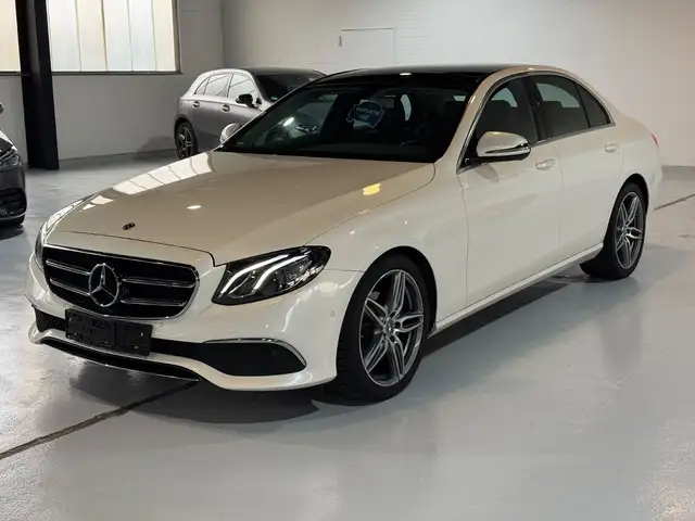 Mercedes-Benz E 200 d Limousine Avantgarde Virtual Pano