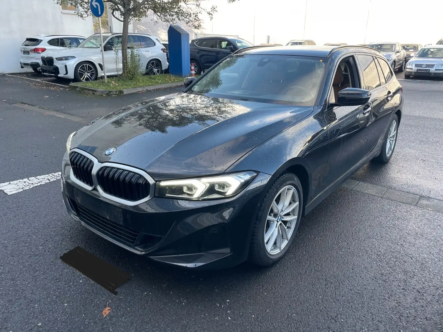 BMW 320 d Touring Steptronic/1Hd/R-Cam/3-Zone Schwarz - 1