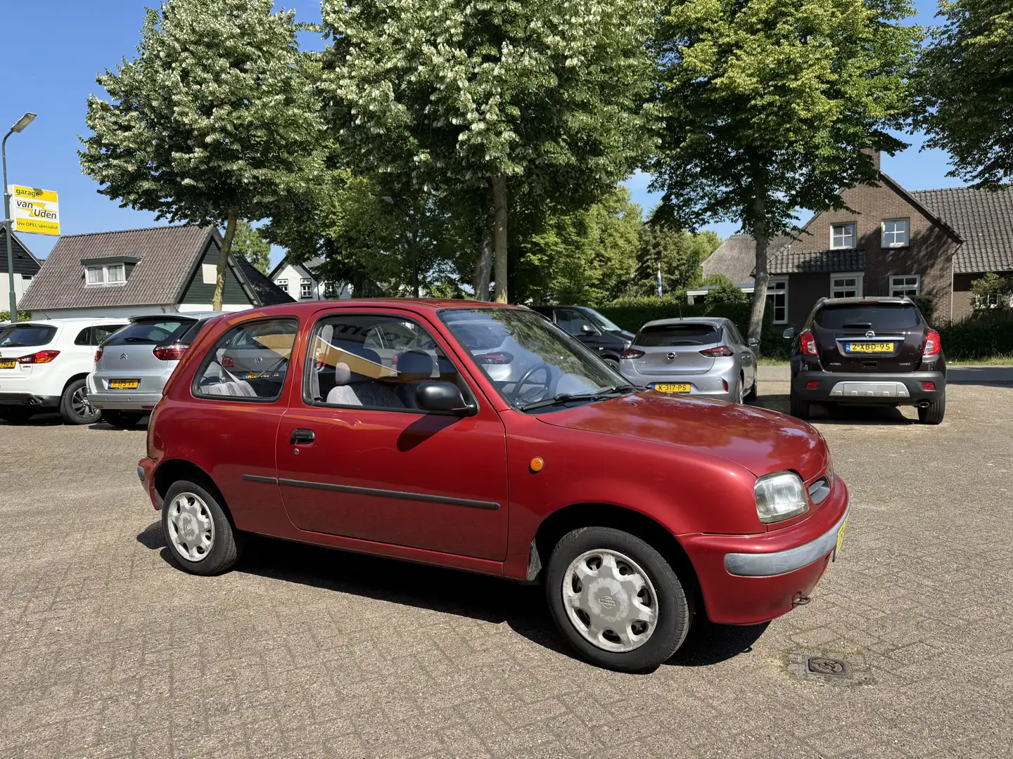 Nissan Micra 1.0 GL APK 06-2026 Rot - 2