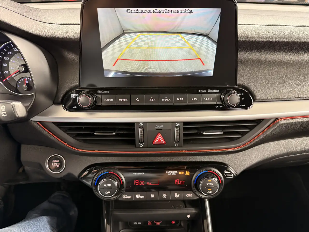 Kia Forte снимка Kia Forte