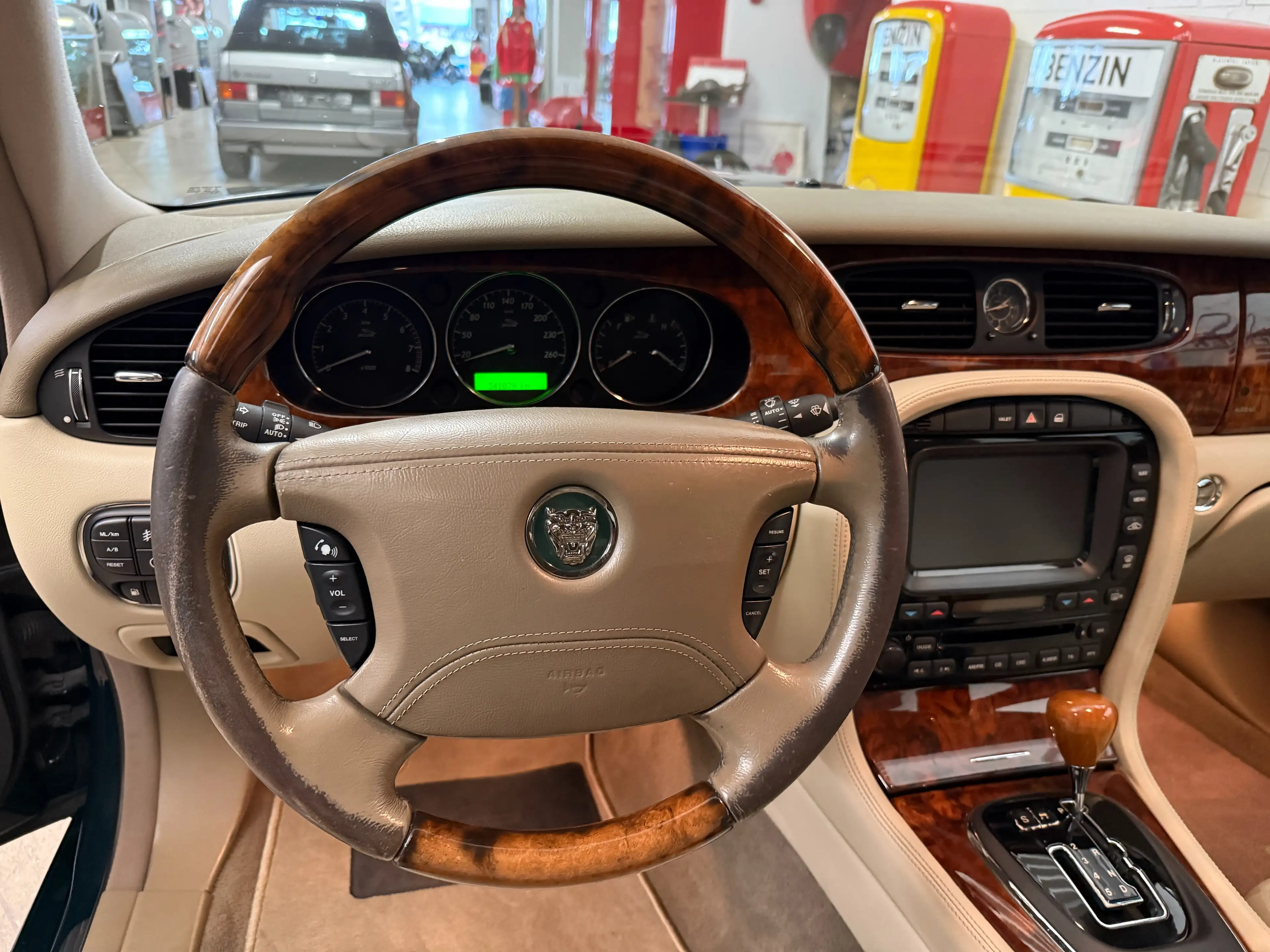 Jaguar XJ8 XJ8 4.2 — photo 8