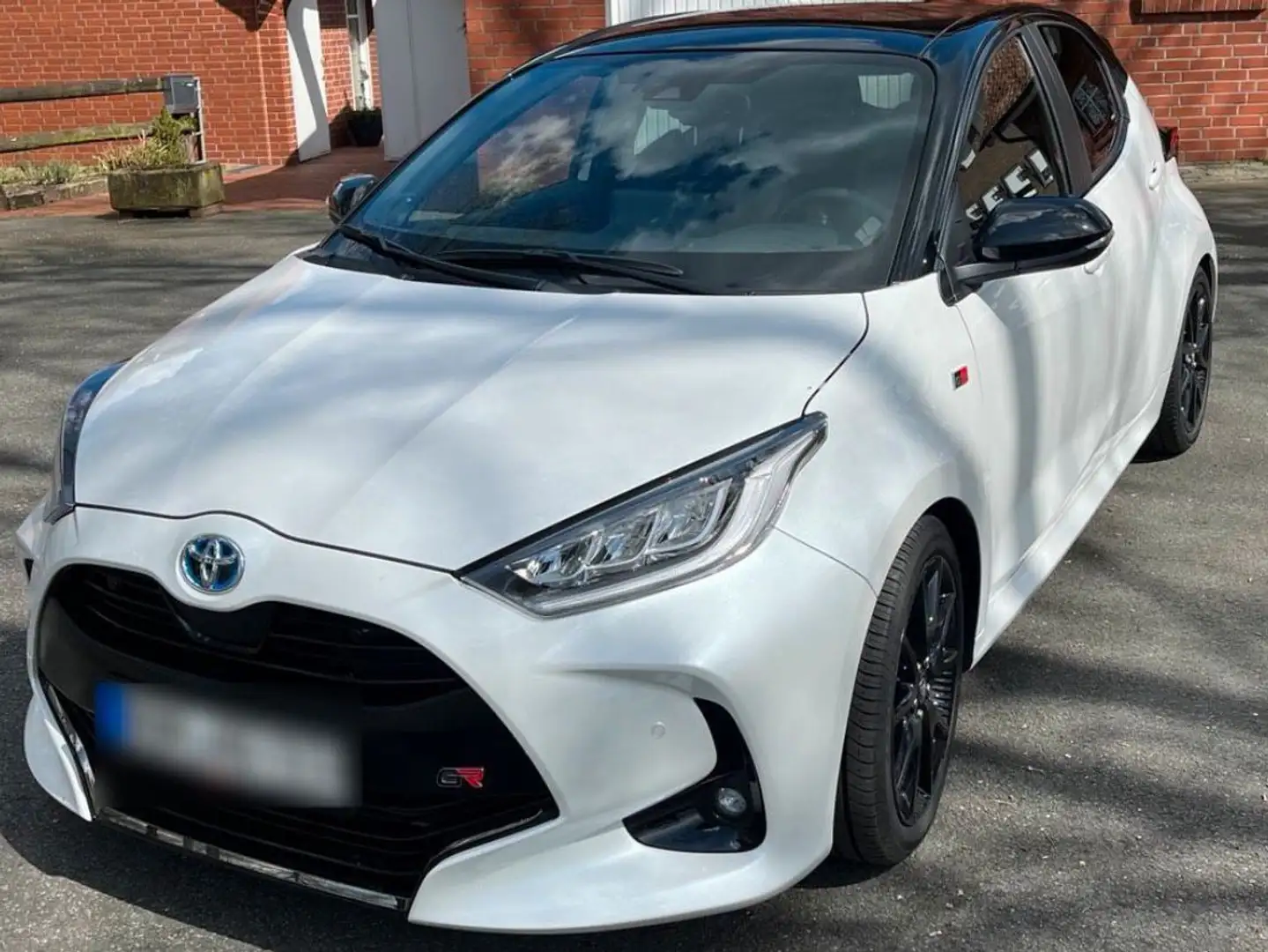 Toyota Yaris Yaris Hybrid 1.5 VVT-i GR SPORT - 1