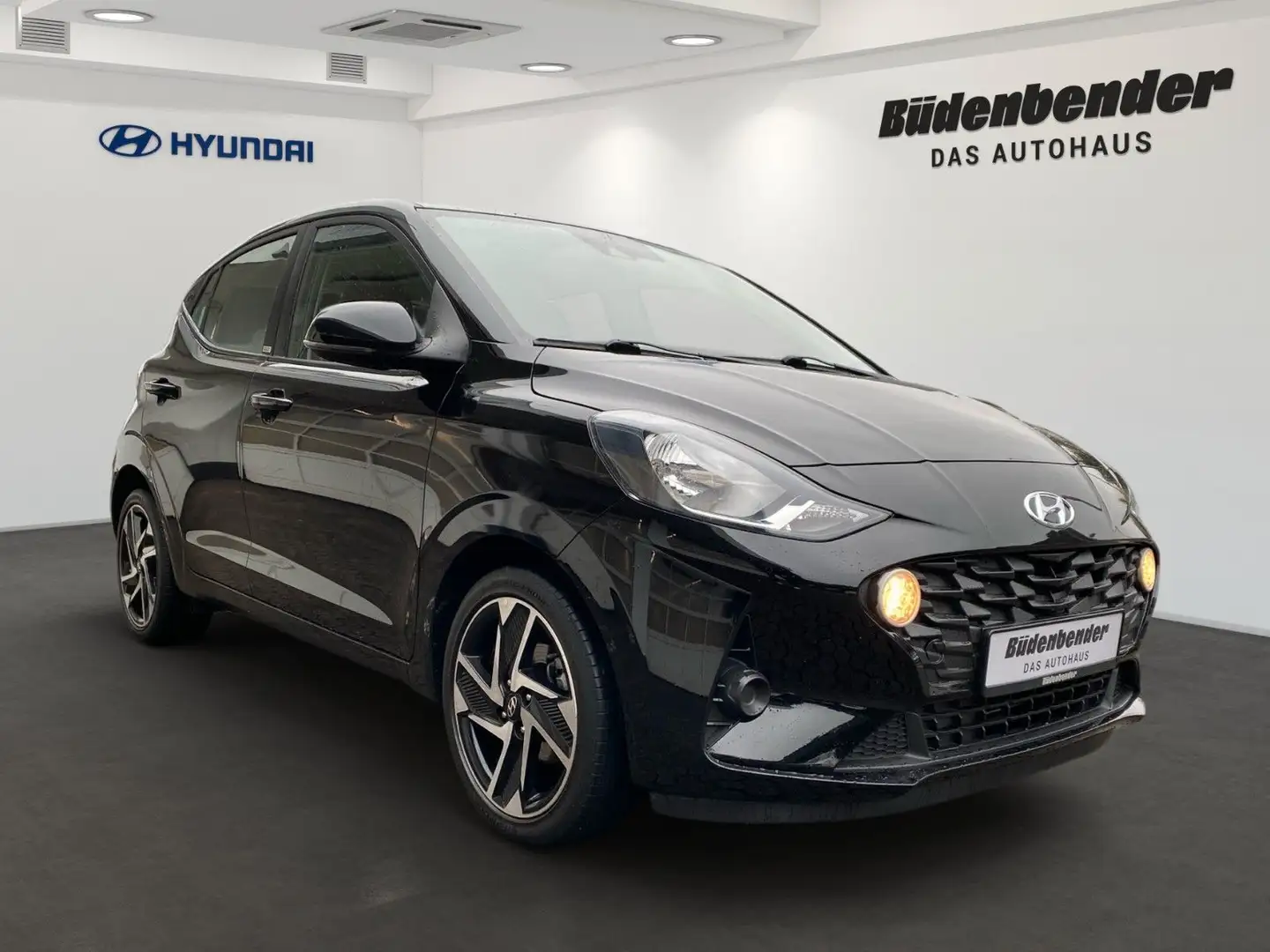 Hyundai i10 Trend " Klimaautomatik/Navi" Schwarz - 2