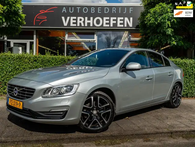 Volvo S60 2.0 D4 Polar+ Dynamic - STUUR / STOEL VERWARMING -