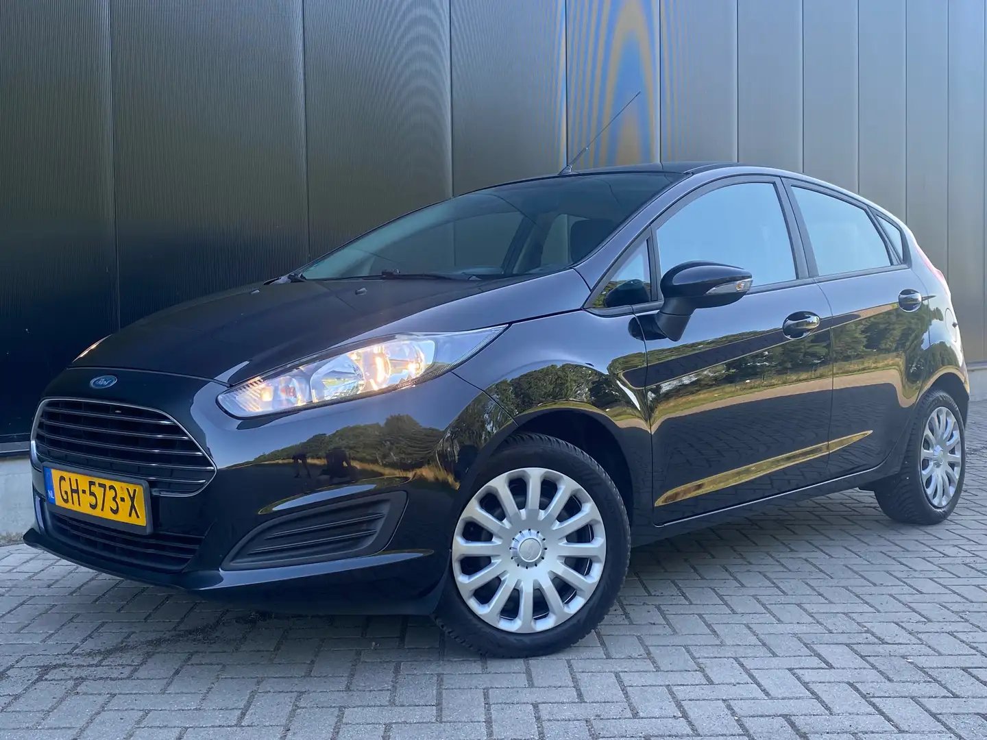 Ford Fiesta Fiesta 1.0 Style Zwart - 1