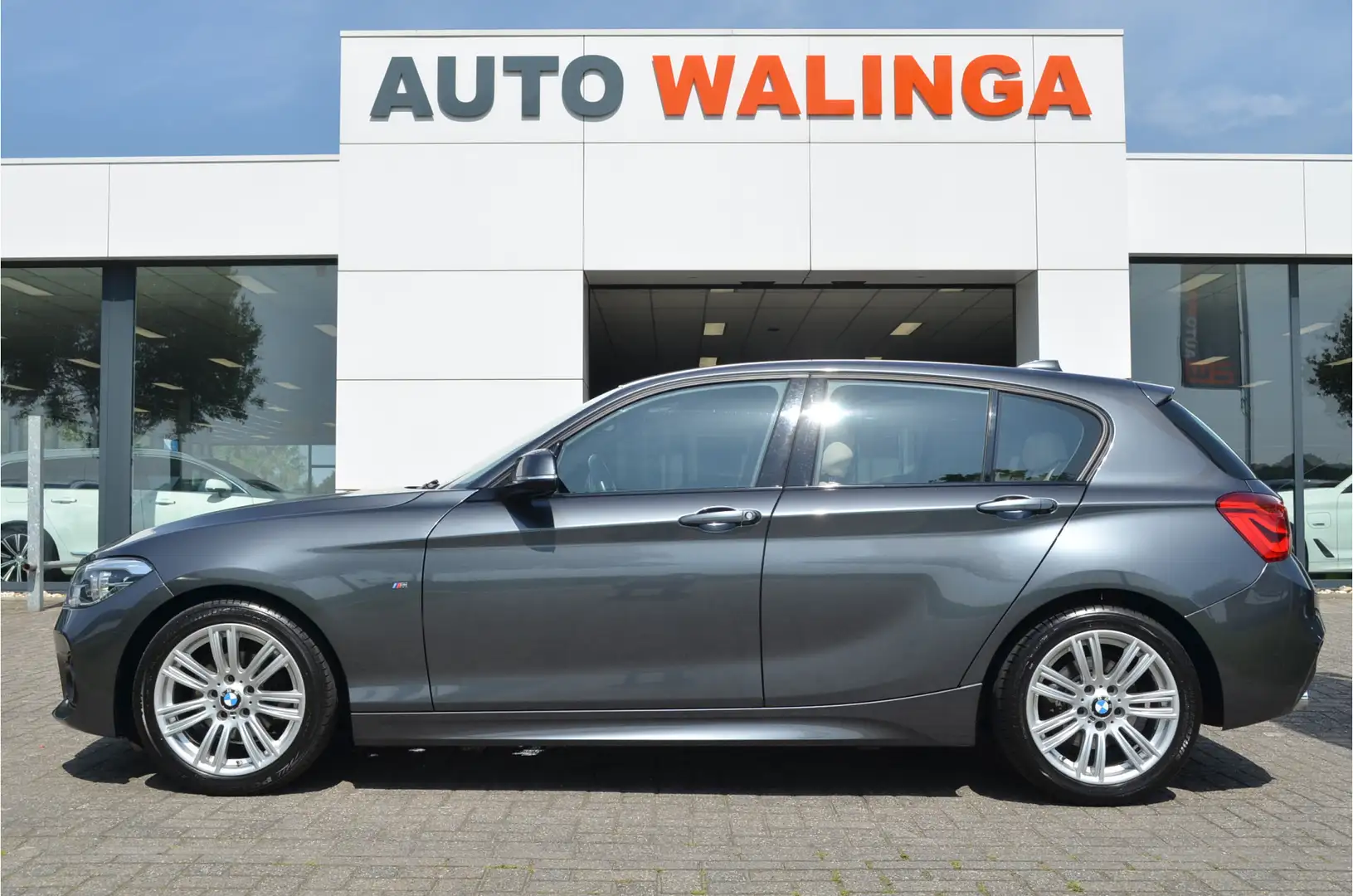BMW 118 1-serie 118d M-Sport High Executive NL auto | Leer Серый - 2