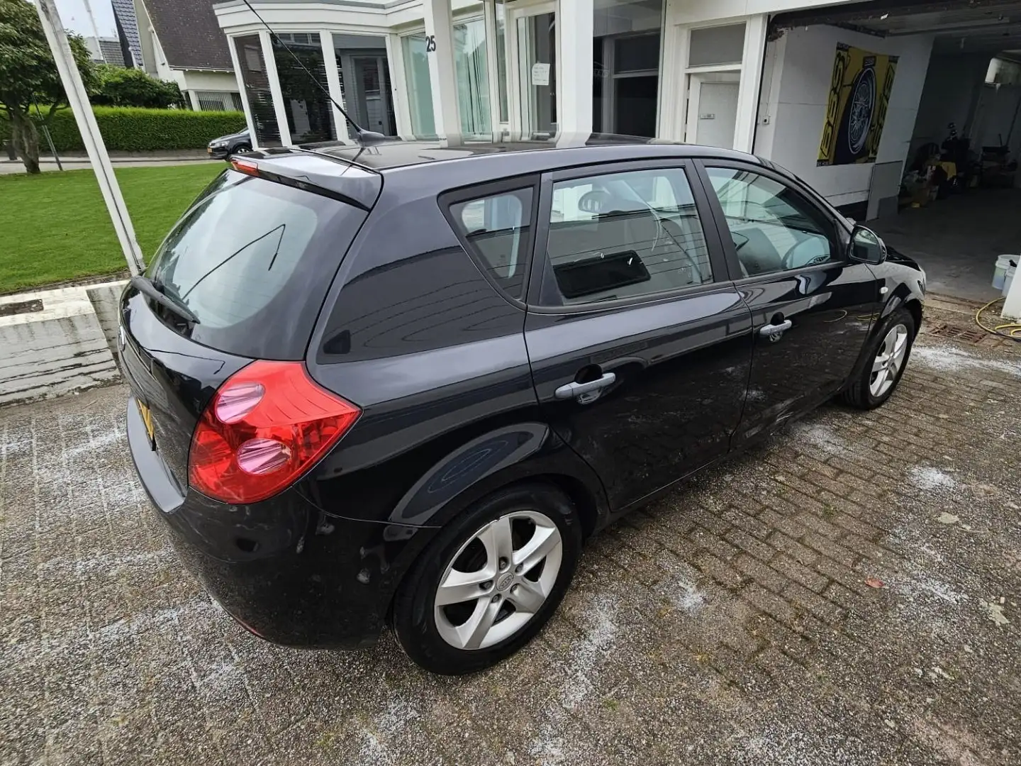 Kia Ceed / cee'd 1.6 X-tra Czarny - 2