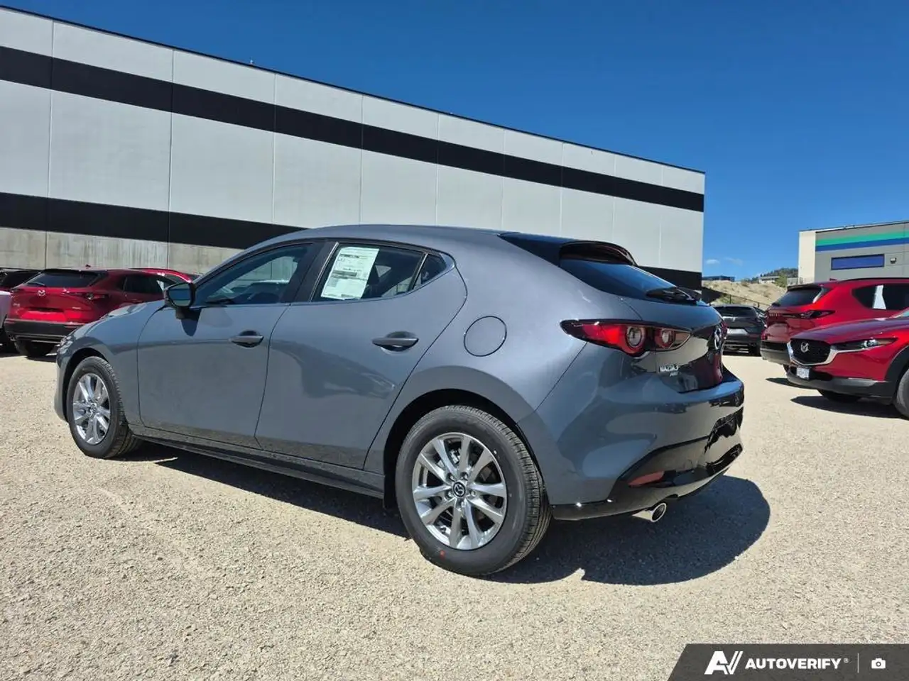 Mazda 3 снимка Mazda 3