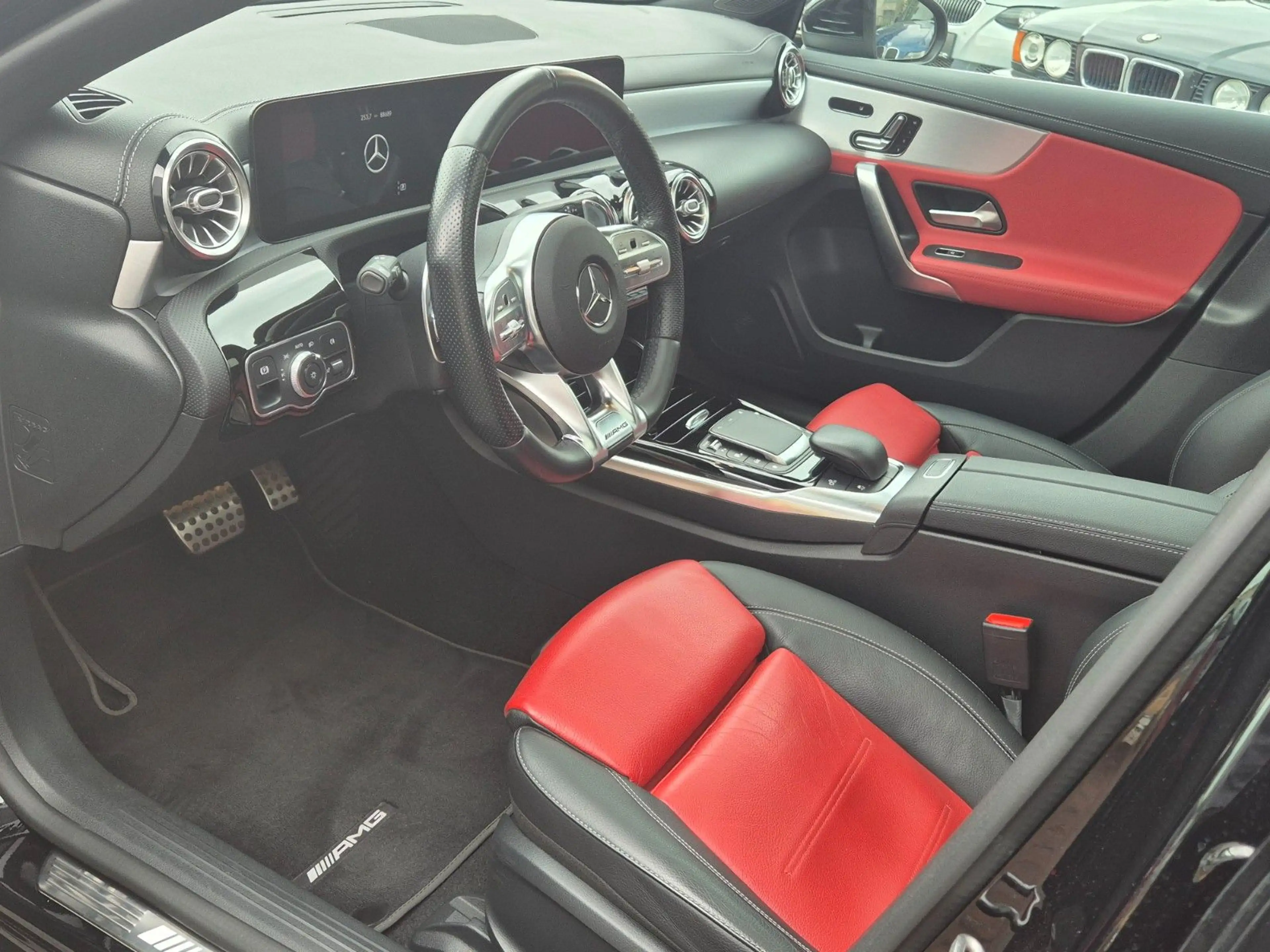 Mercedes-Benz A 45 AMG /1. Hand/Erstlack/Bestzustand — photo 10