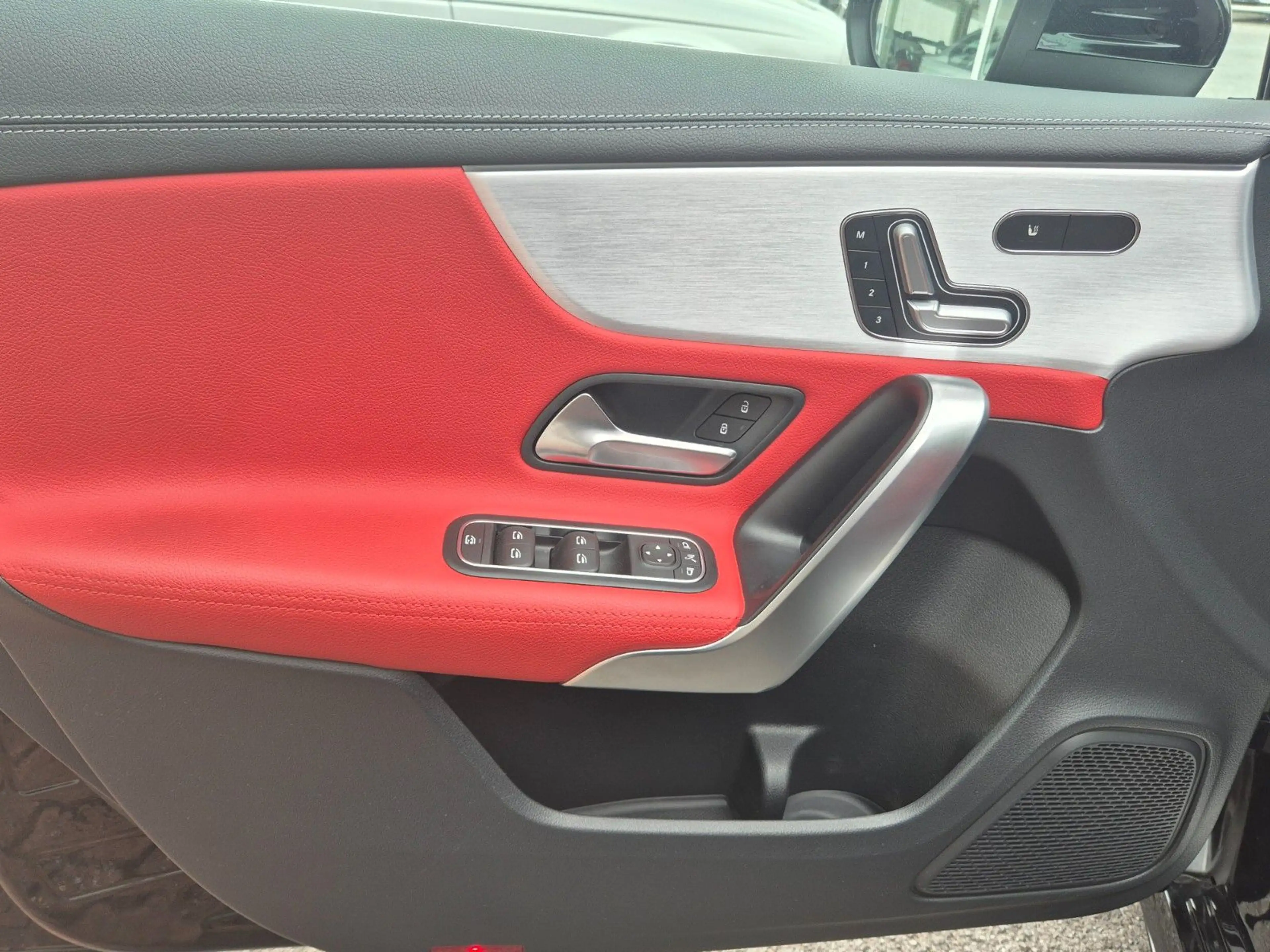 Mercedes-Benz A 45 AMG /1. Hand/Erstlack/Bestzustand — photo 12