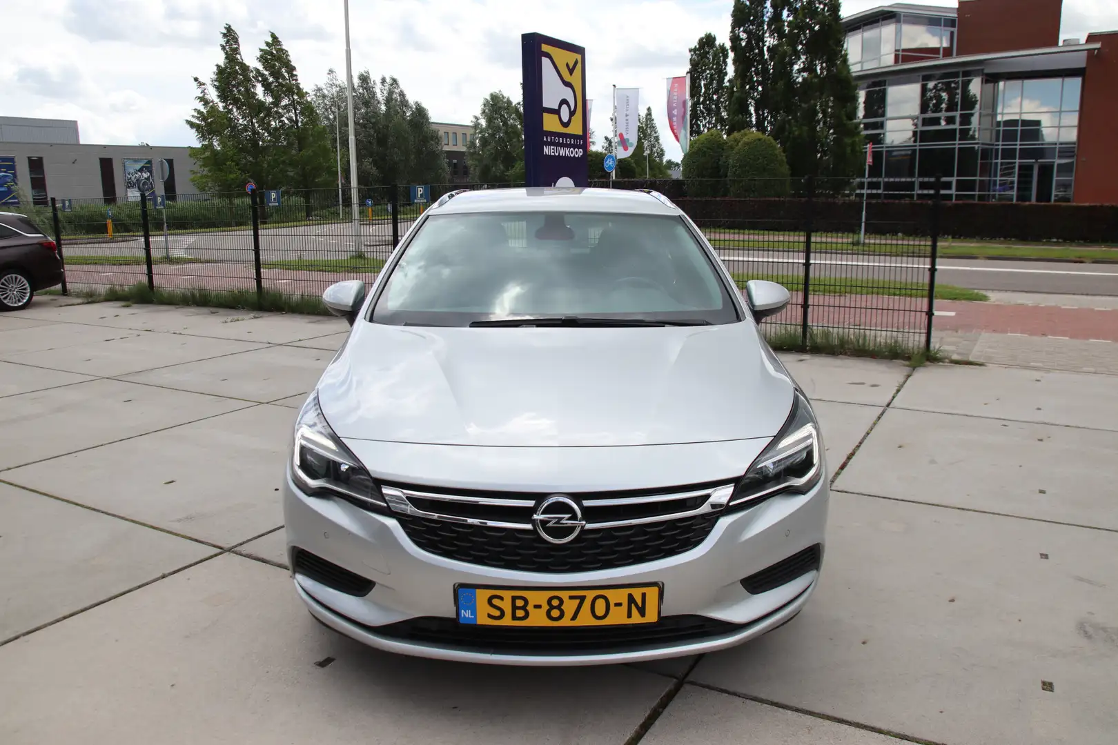Opel Astra Sports Tourer 1.0 Business+ Cruise, Carplay, PDC, Gris - 2