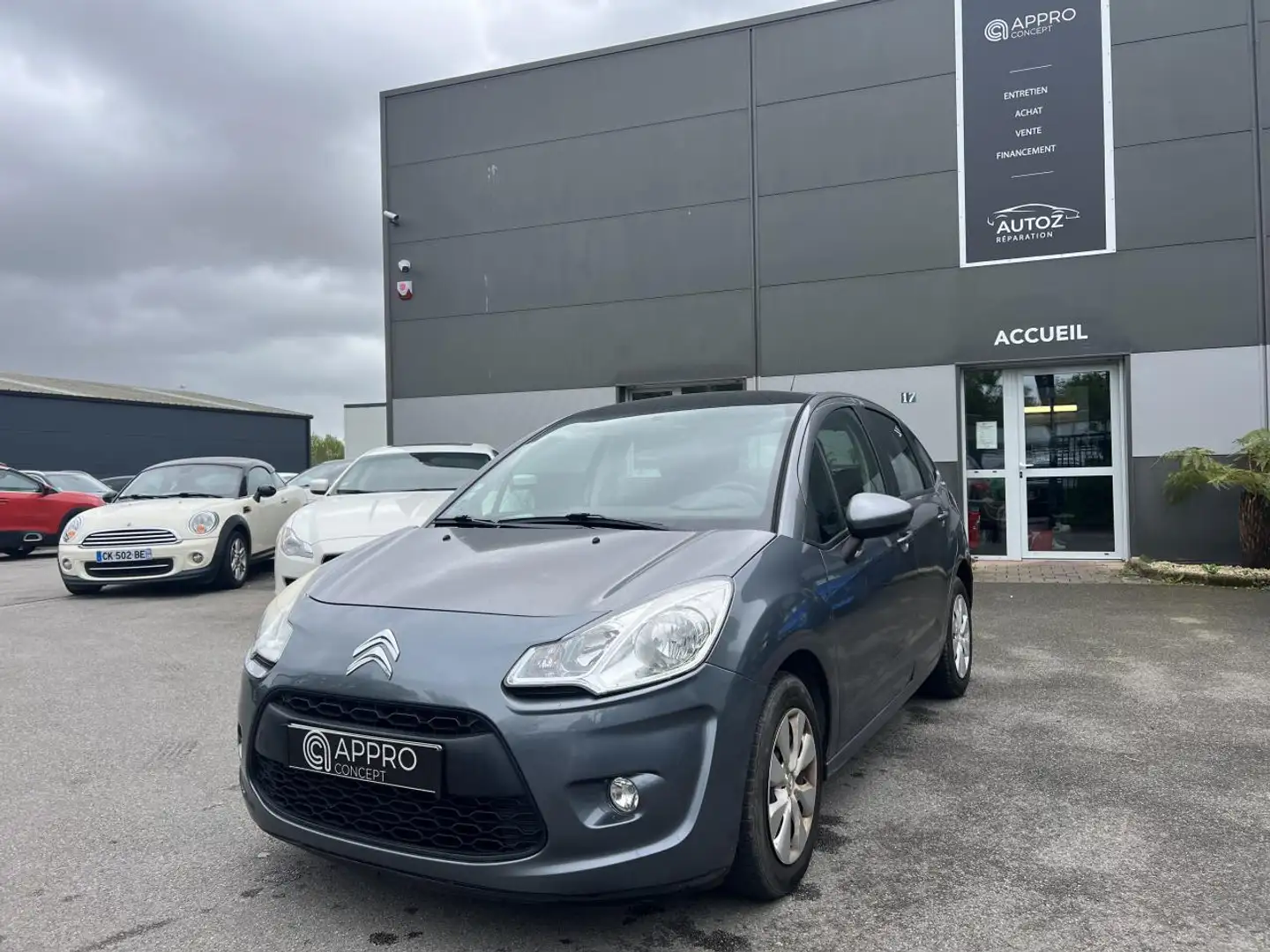 Citroen C3 C3 1.4i Confort Gris - 1