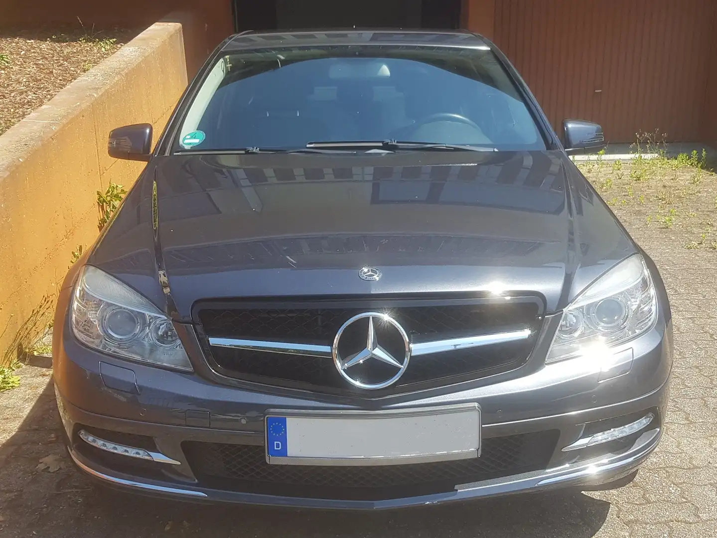 Mercedes-Benz C 180 C 180 CGI Automatik BlueEFFICIENCY Avantgarde Grau - 1