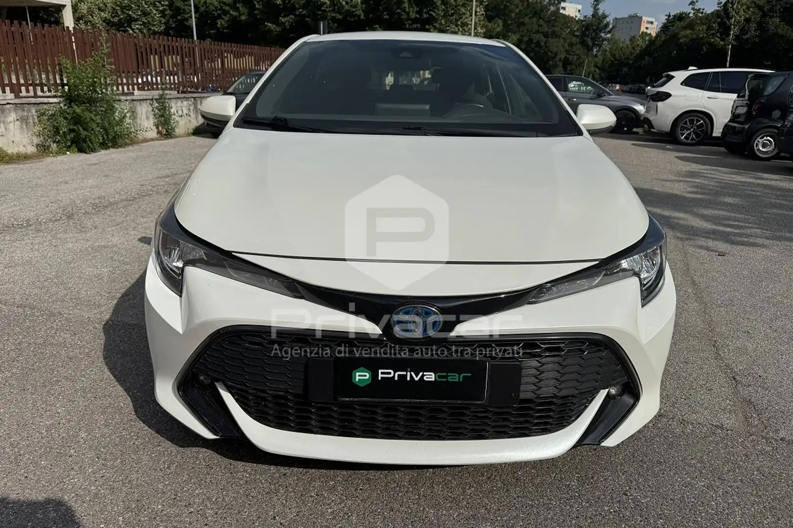 Toyota Corolla Corolla 1.8 Hybrid Business Blanc - 2