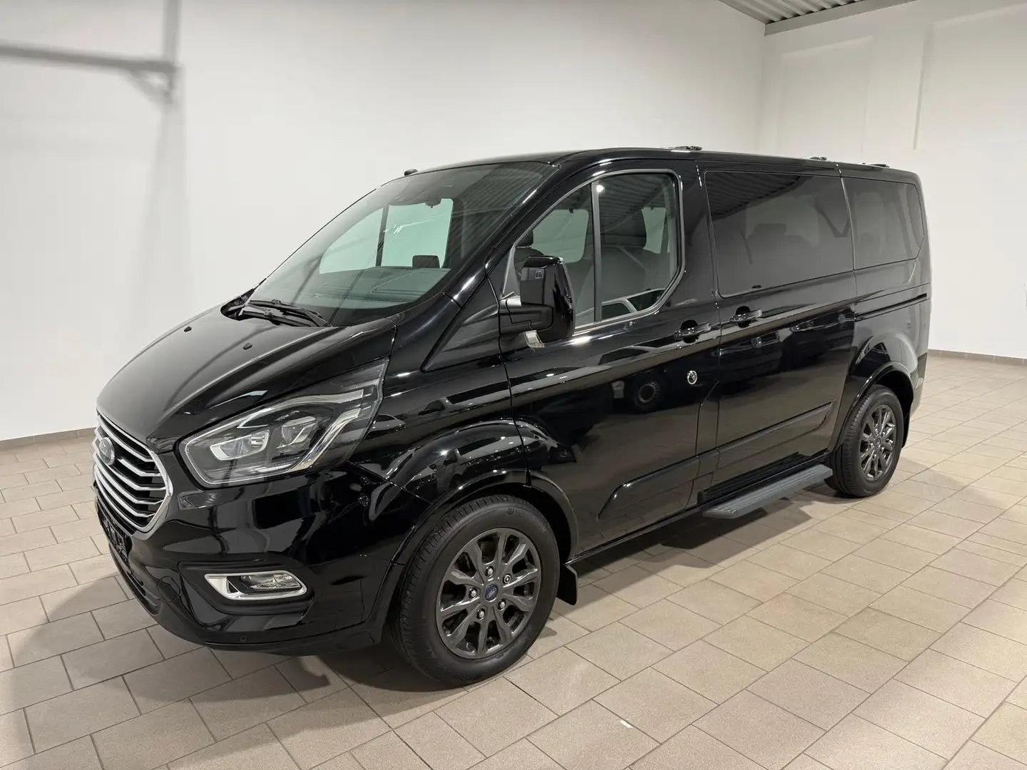 Ford Tourneo Custom Titanium X (8-Si.),Klima,Navi,PDC Zwart - 1