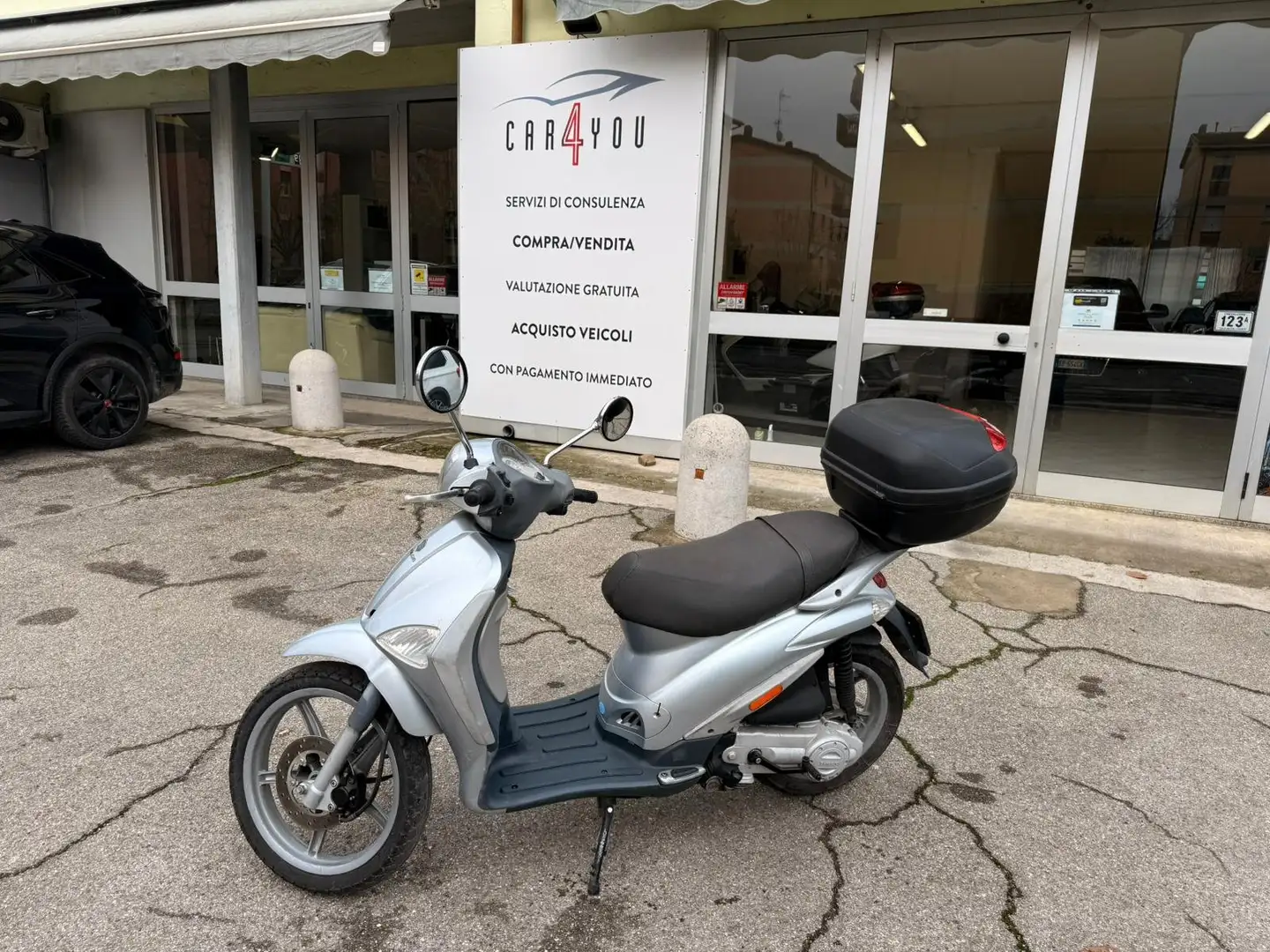 Piaggio Liberty 50 Liberty 50 cc, BATTERIA NUOVA Argento - 2