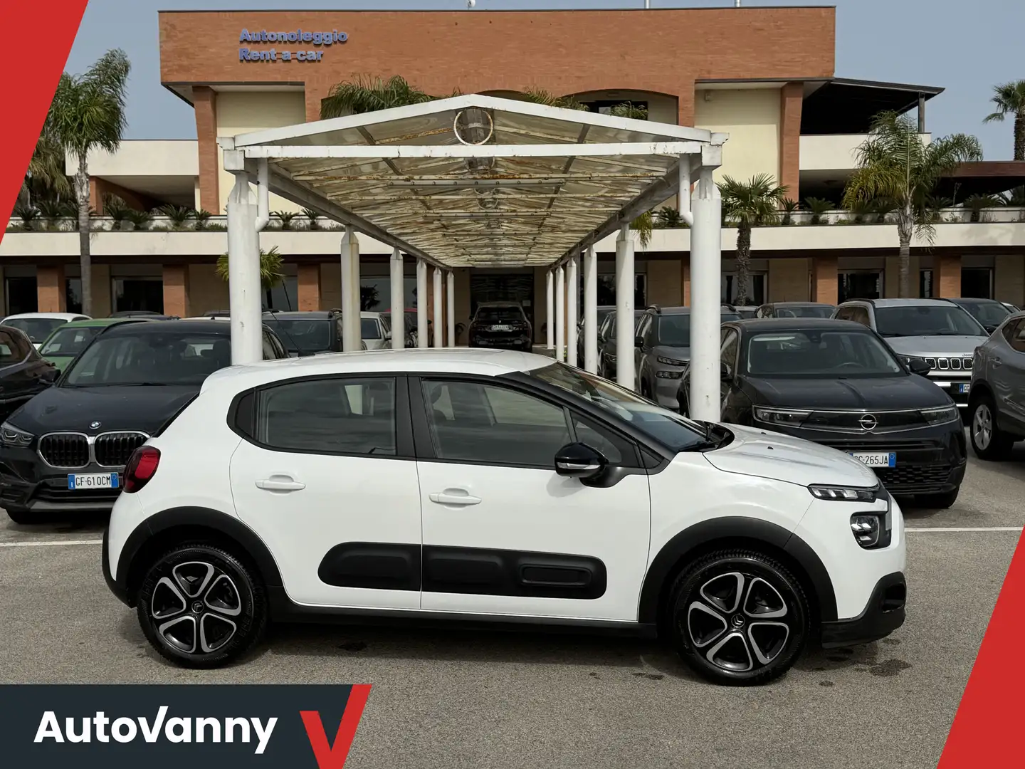 Citroen C3 1.5 bluehdi 100cv Feel Pack Bianco - 1