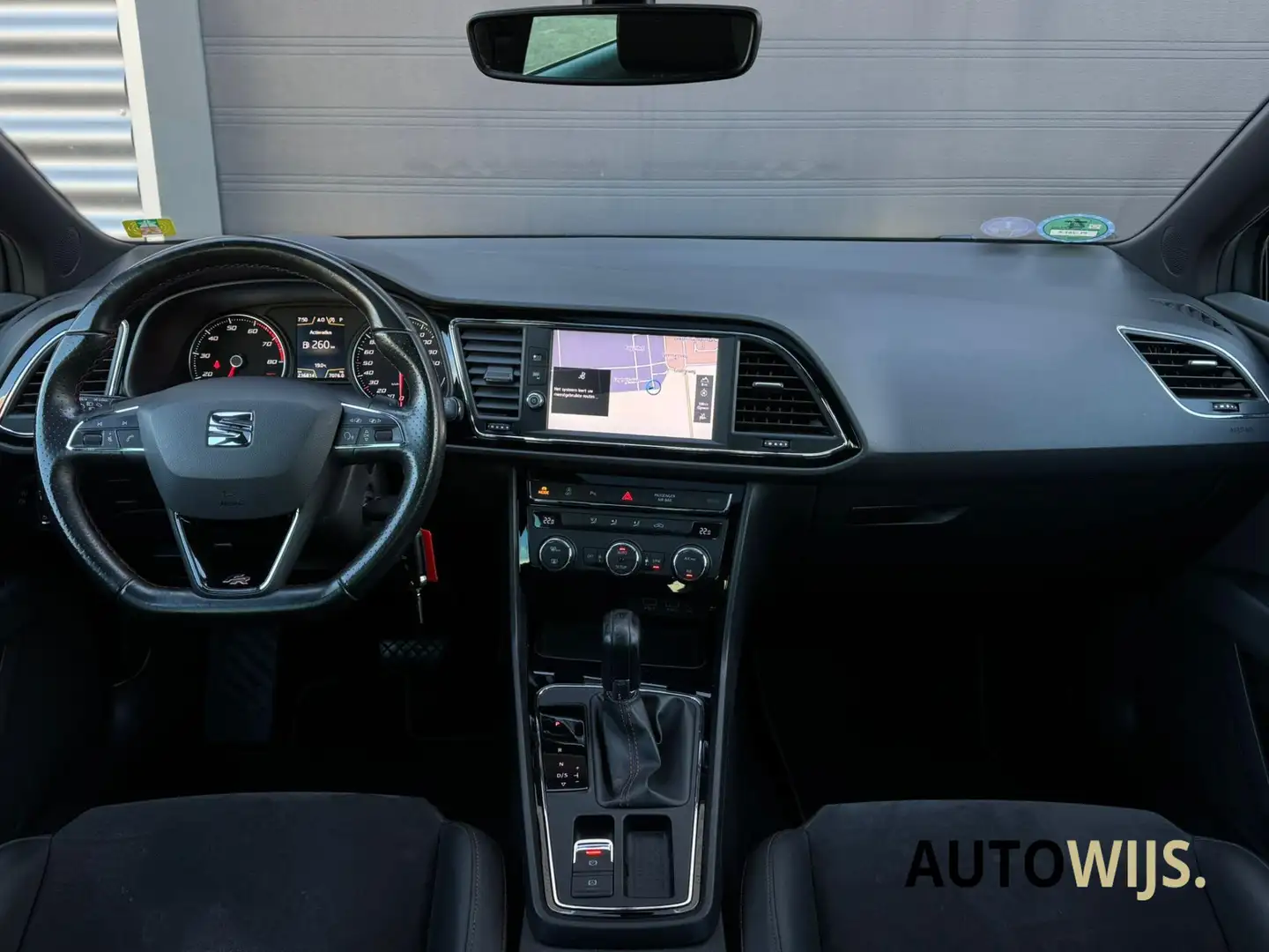 SEAT Leon 1.4 EcoTSI FR|DSG|Pano|Camera|Alcantara|Led|Dab+ Grijs - 2