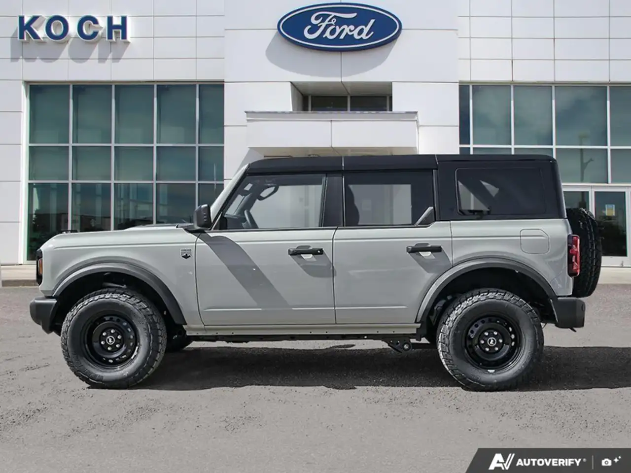 Ford Bronco снимка Ford Bronco