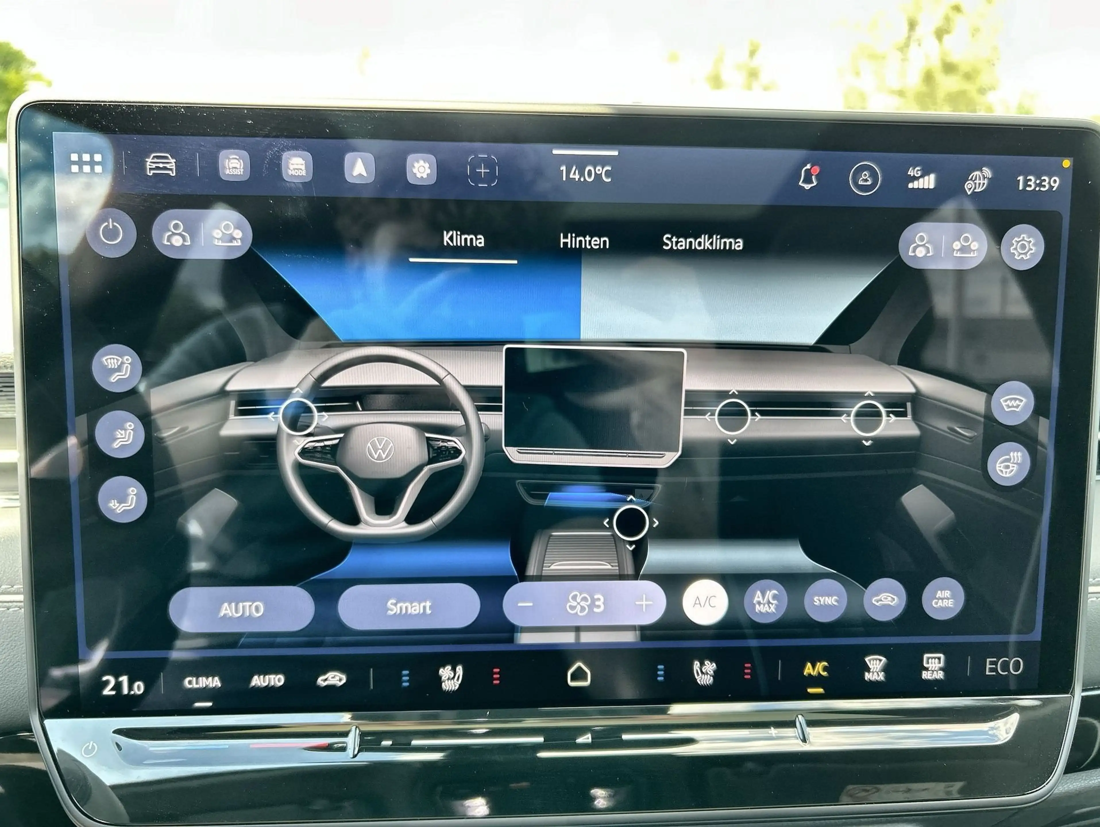Volkswagen ID.7 Tourer Pro 77 kWh BlackStyle Pano Wärmepumpe AHK — photo 11