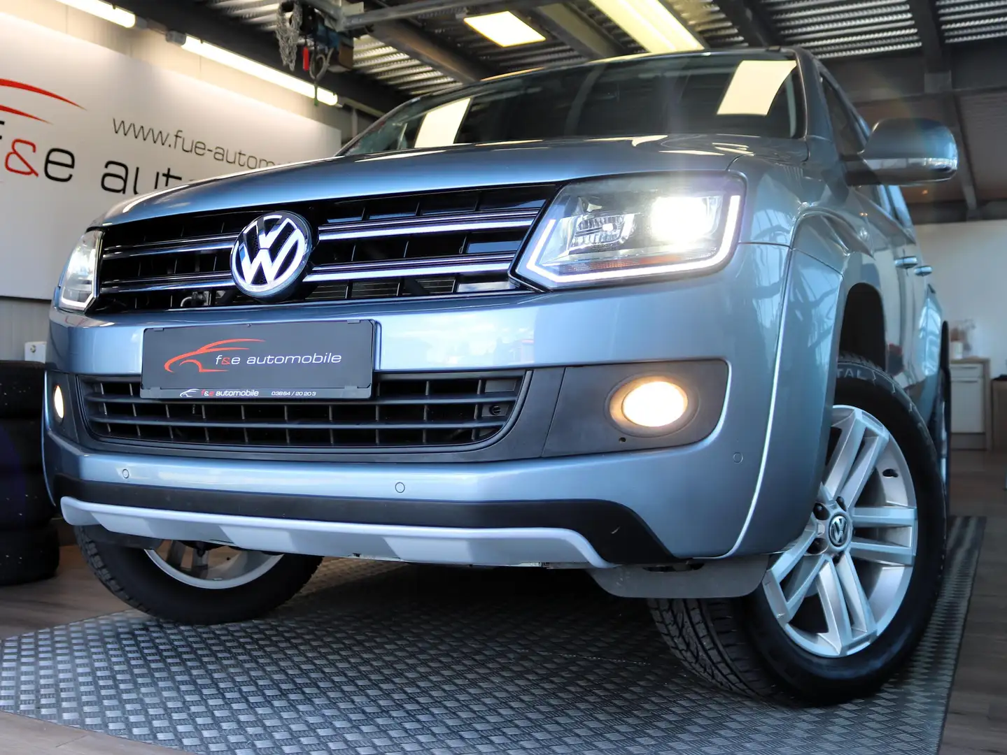 Volkswagen Amarok Atacama DoubleCab 4Motion 2,0 TDI Blau - 1