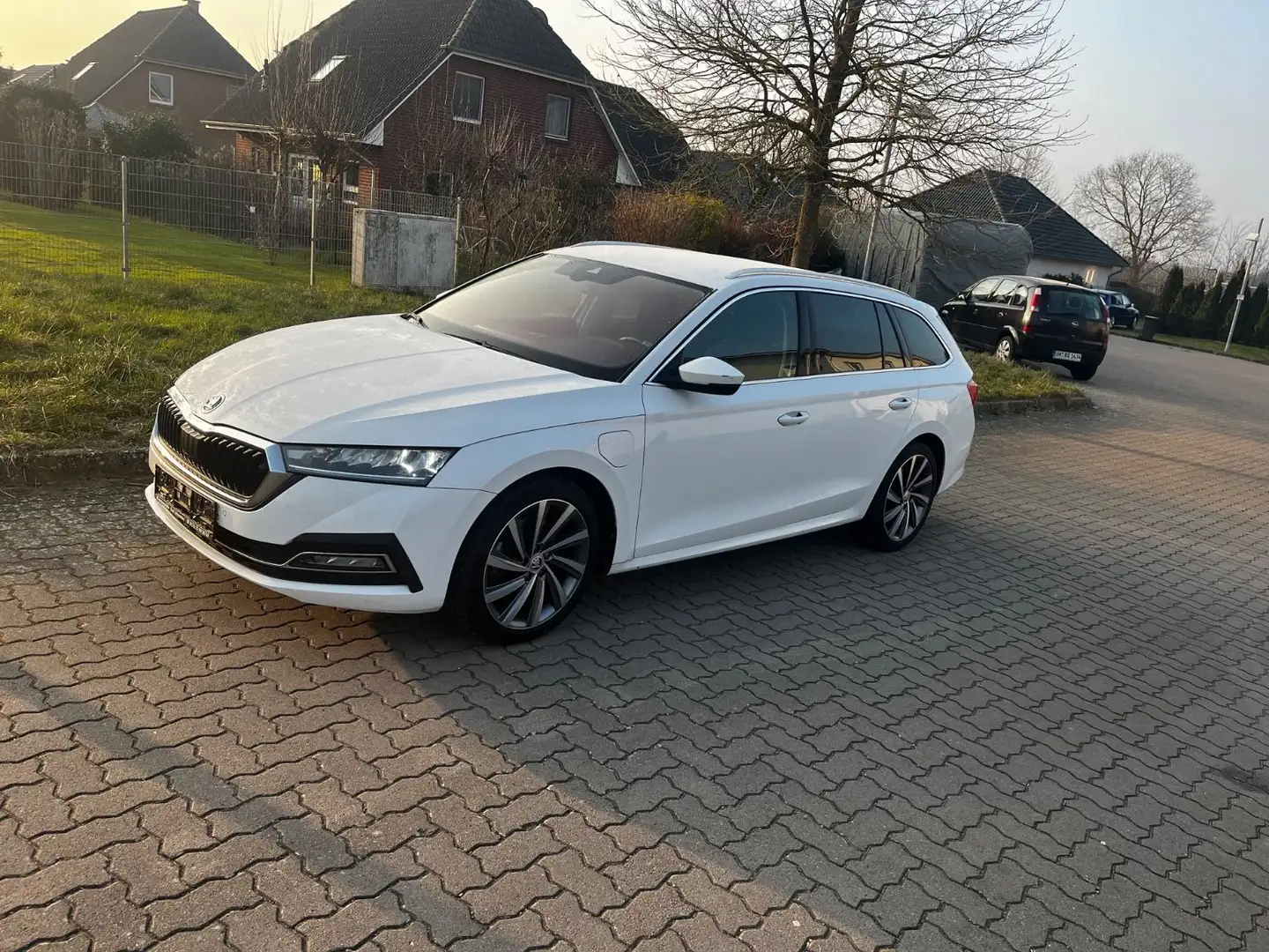 Skoda Octavia Combi Style iV 1.Hand 117TKM Scheckheft Bianco - 1