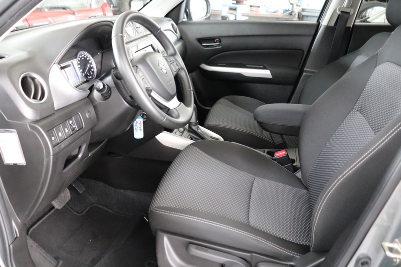 Suzuki Vitara 1.6 Exclusive Automaat. Eerste eigenaar, dealerond — photo 12
