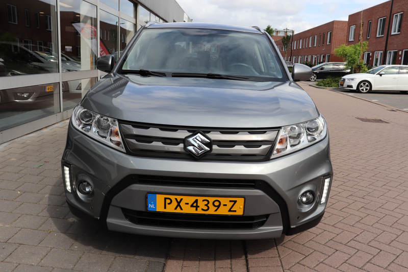 Suzuki Vitara 1.6 Exclusive Automaat. Eerste eigenaar, dealerond — photo 4