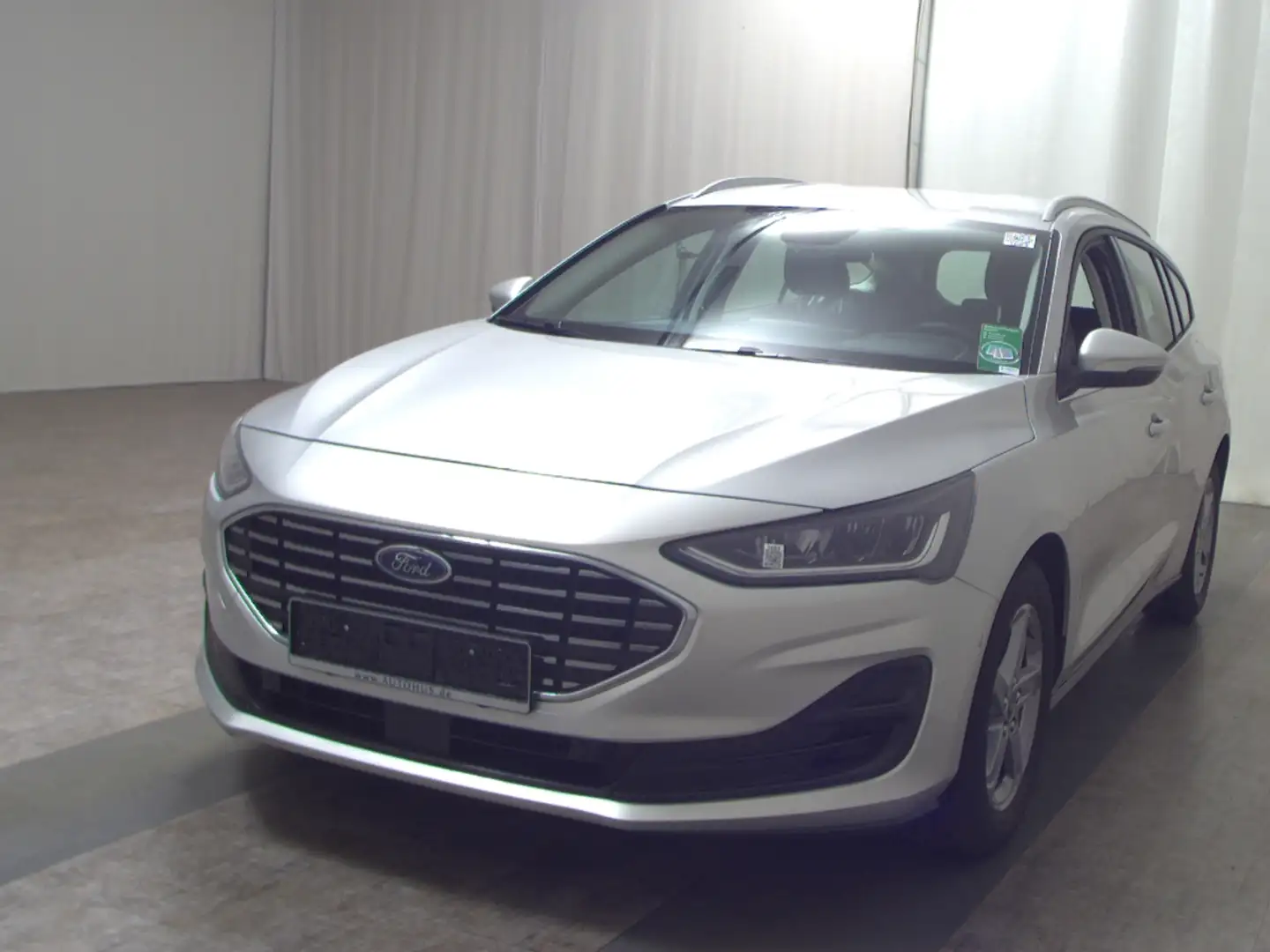 Ford Focus Turnier 1.5 EB Titanium Navi LED ACC RFK Silber - 2