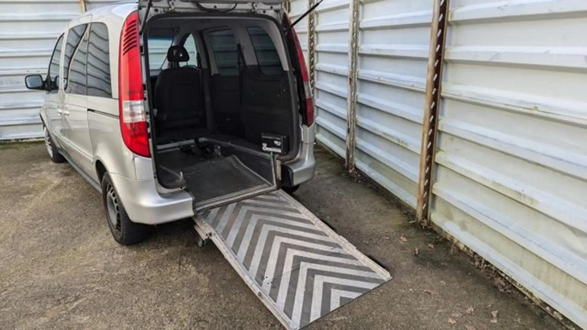 Mercedes-Benz Vaneo 1.7 CDI*Behindertengerecht Rampe* Argintiu - 1