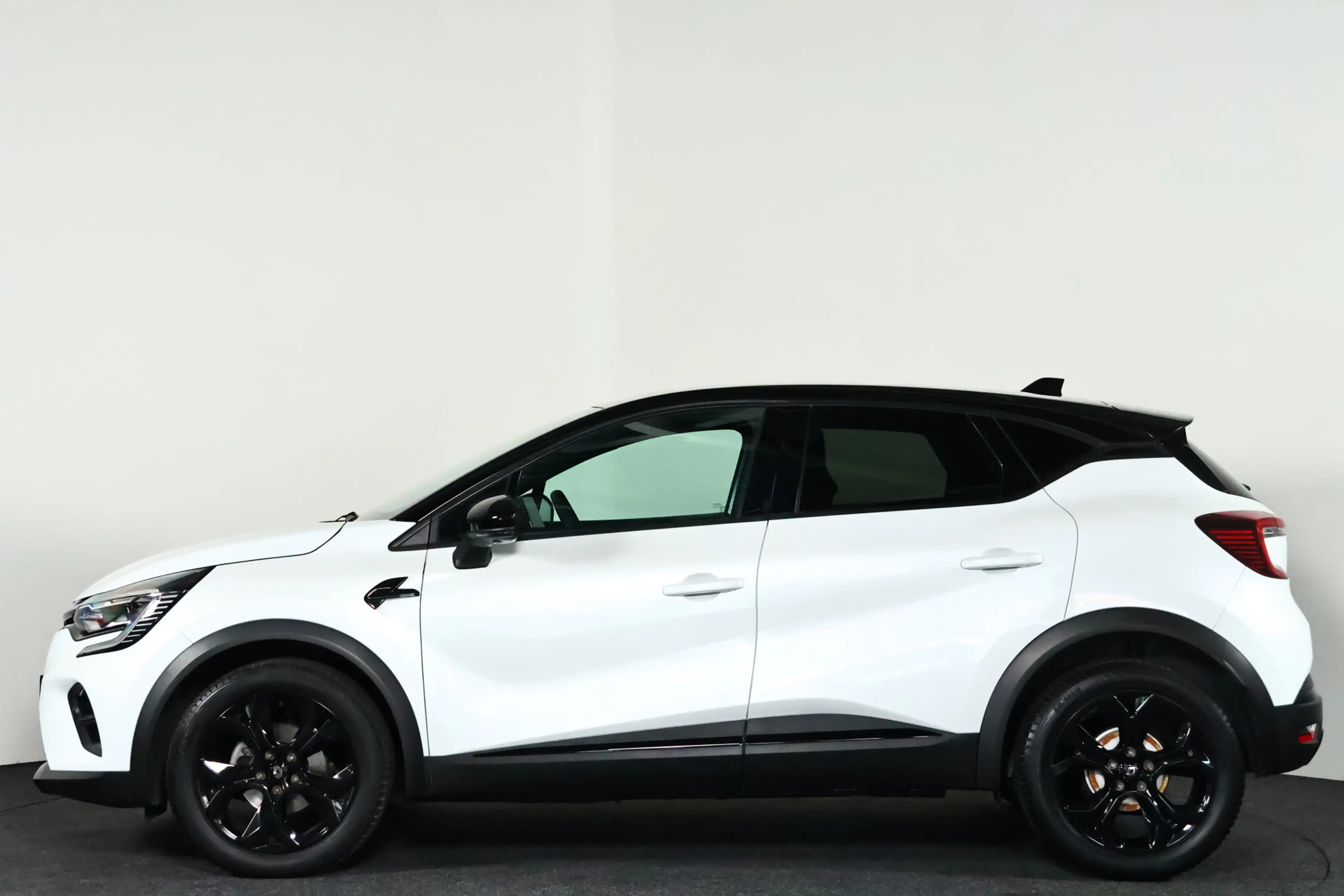 Renault Captur 1.3 mild hybrid 160 Rive Gauche Navi / Lane Assist — photo 32