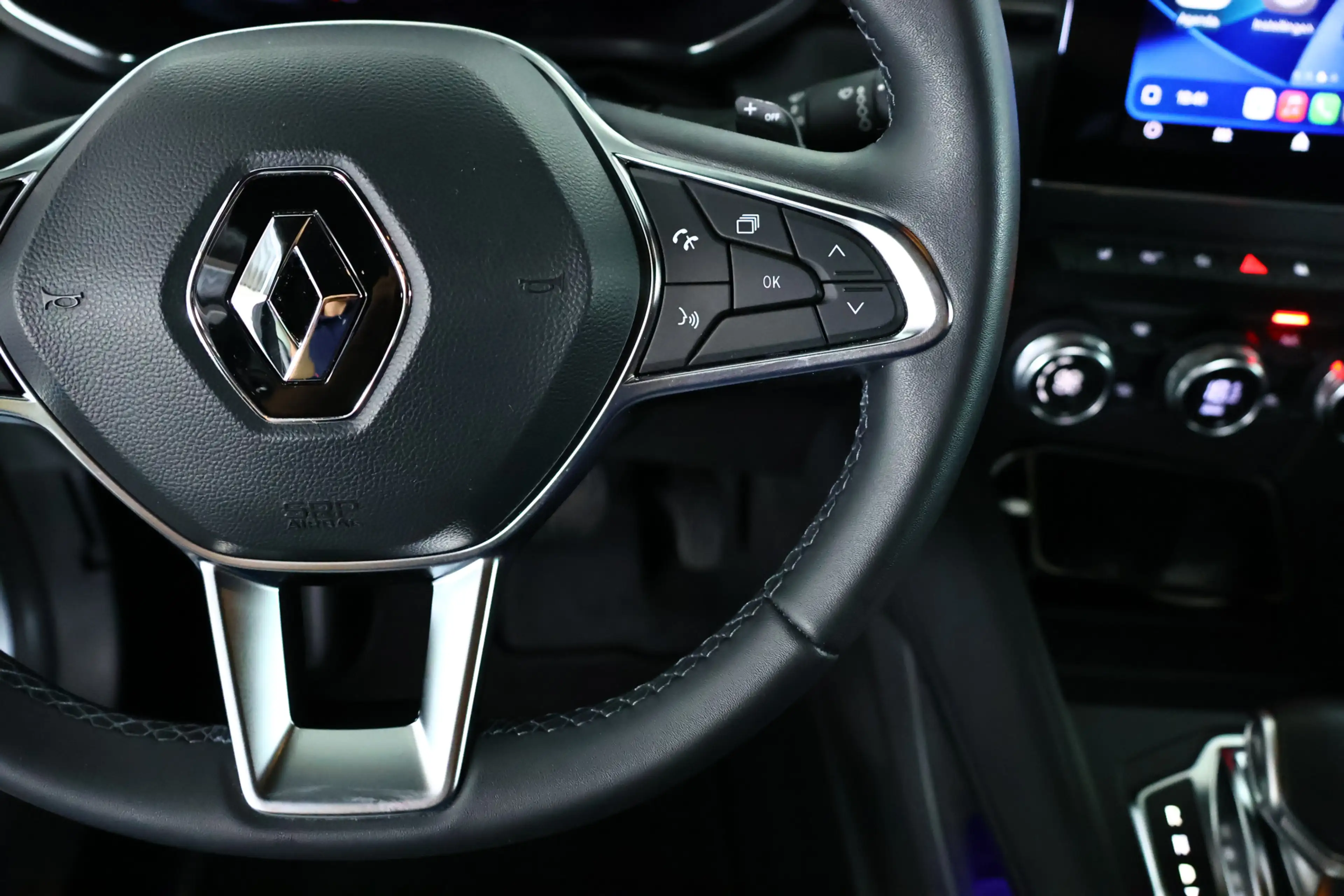 Renault Captur 1.3 mild hybrid 160 Rive Gauche Navi / Lane Assist — photo 19
