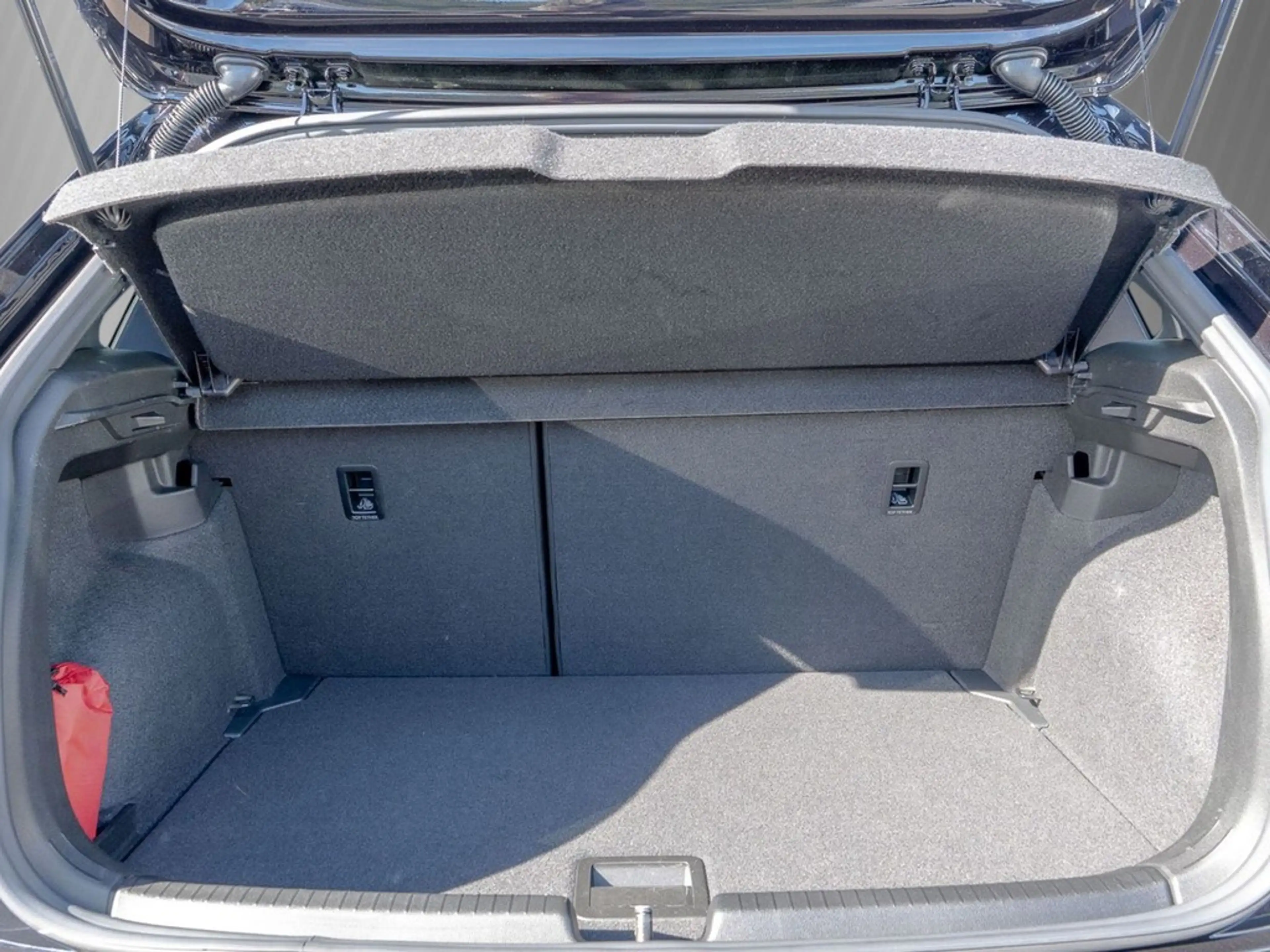 Volkswagen Polo GTI 2.0 TSI DSG Navi, Rear-View — photo 8