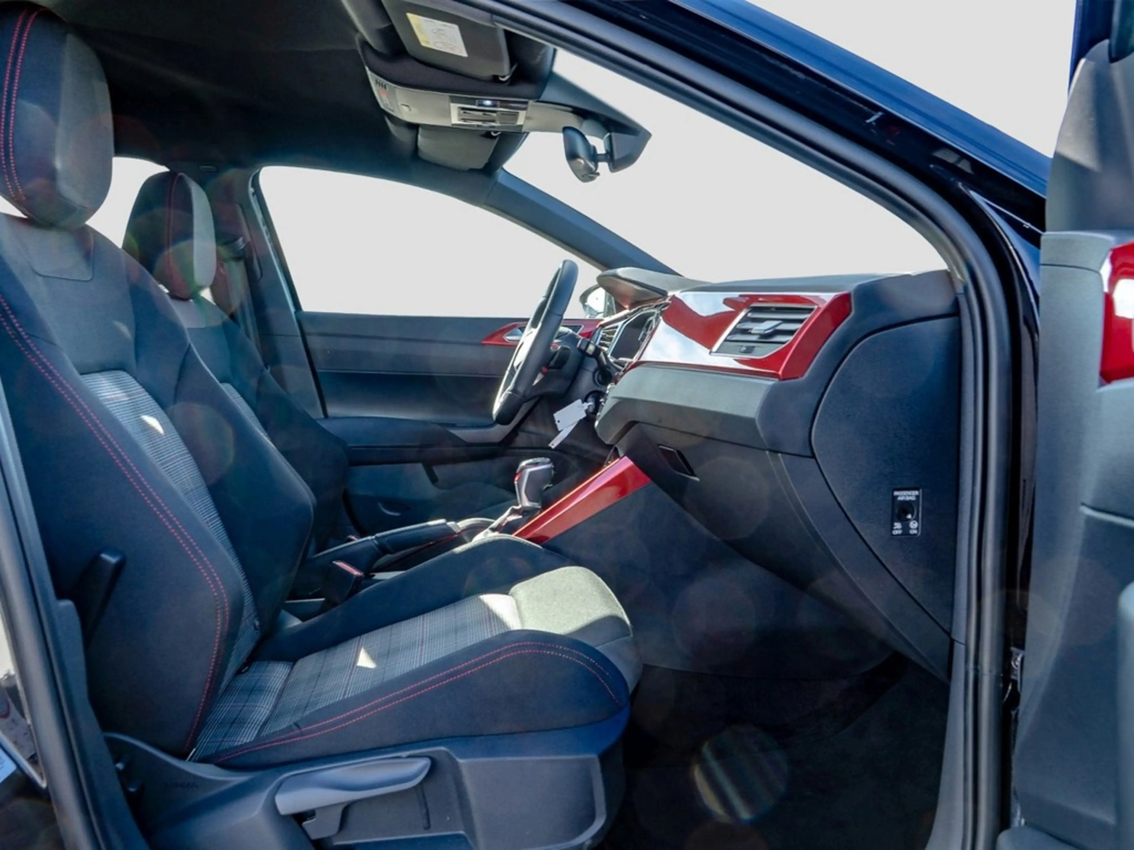 Volkswagen Polo GTI 2.0 TSI DSG Navi, Rear-View — photo 9