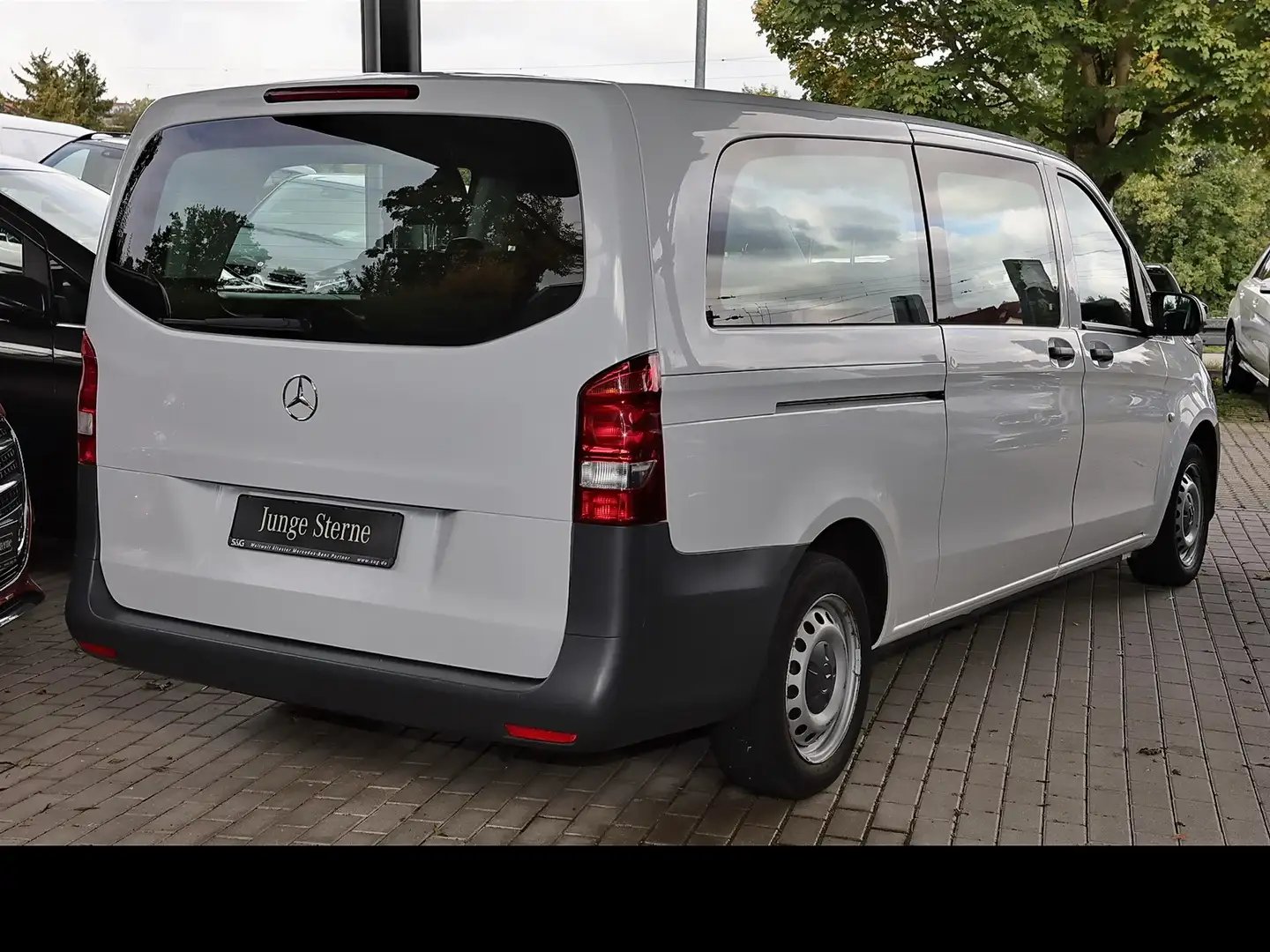 Mercedes-Benz Vito 114 CDI Tourer PRO Extralang Weiß - 2
