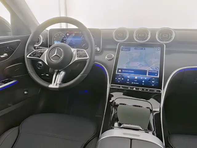 Mercedes-Benz C-Class view 7