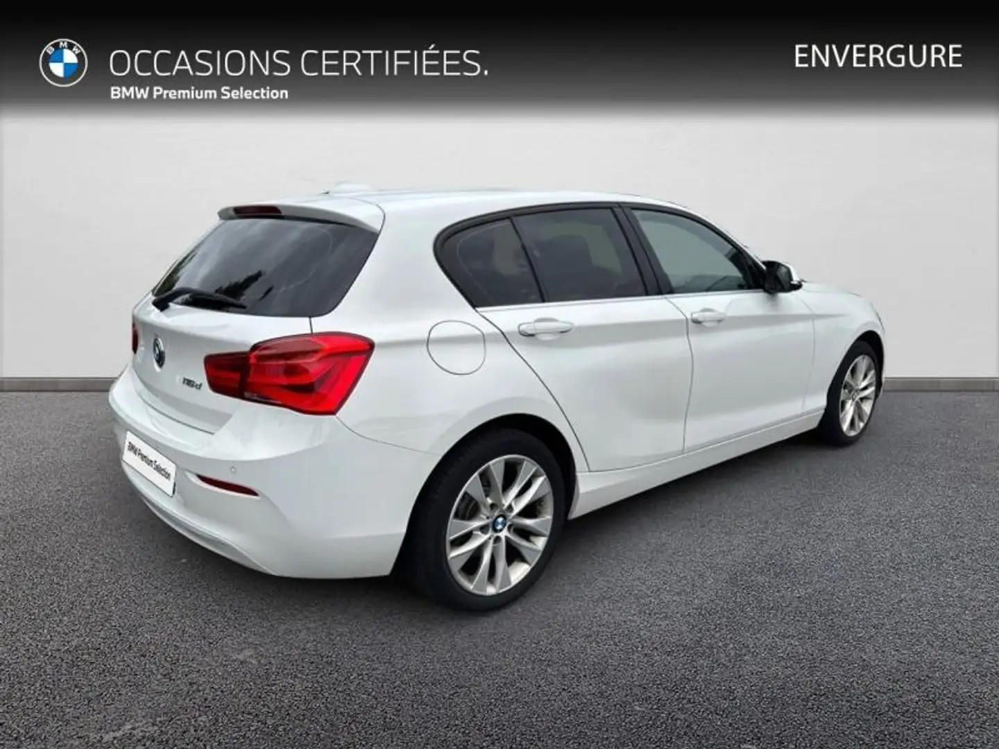 BMW 116 116d 116ch UrbanChic 5p Blanc - 2