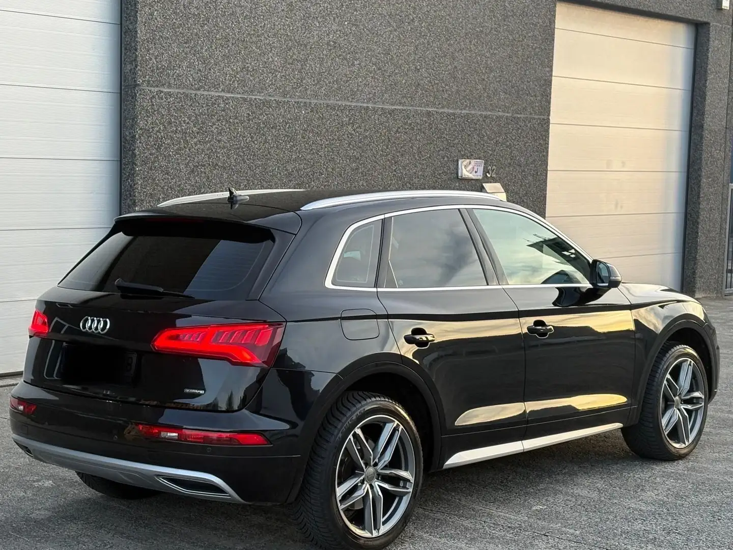Audi Q5 2.0TDi Quattro CUİR GPS XENON CAMERA COCKPİT Noir - 1