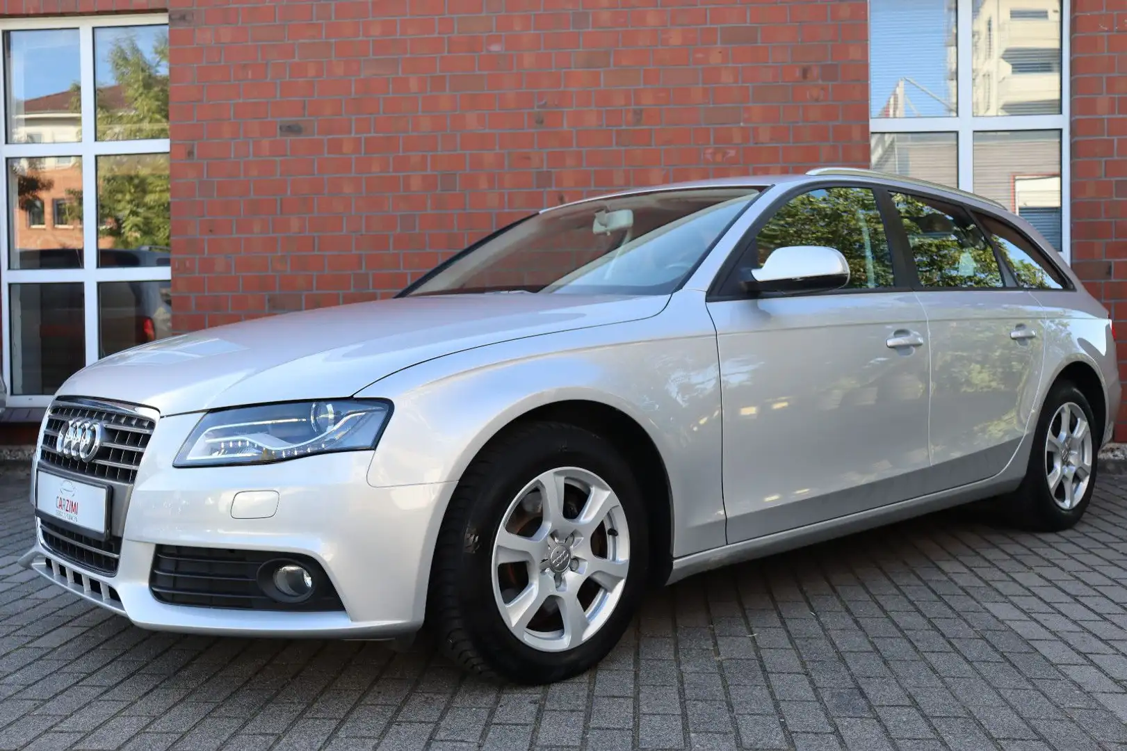 Audi A4 Avant 1.8 TFSI Attraction Autom. Bi-Xenon Argent - 2