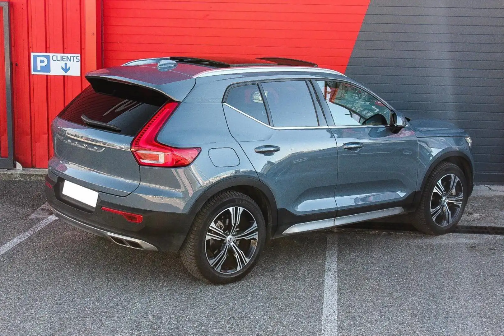 Volvo XC40 T5 Recharge 180%2B82 DCT 7 Gris - 2